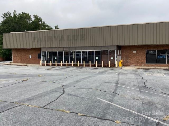 128 Fairway Shopping Center Center — photo