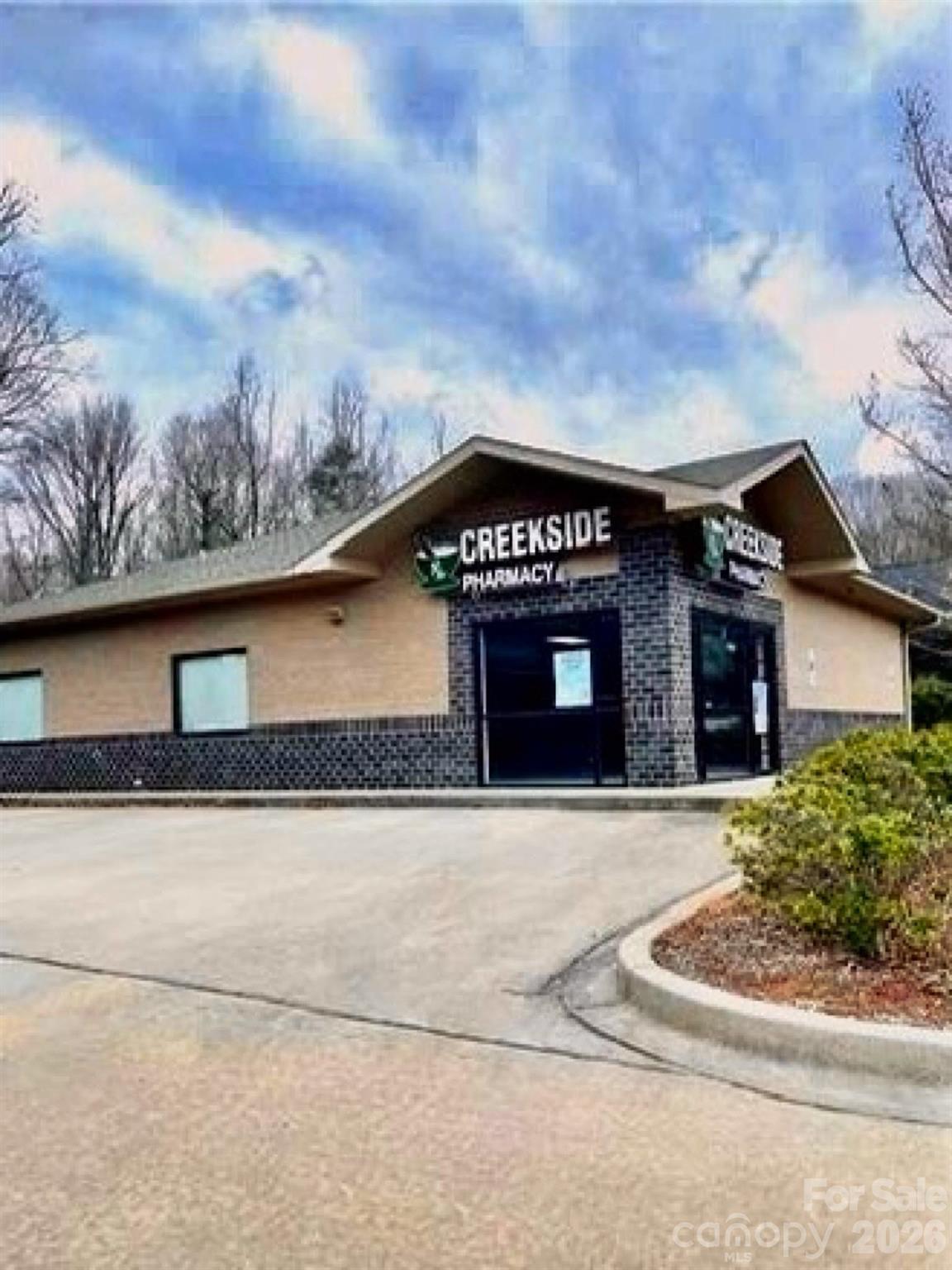 1007 Creekside Medical Drive — photo