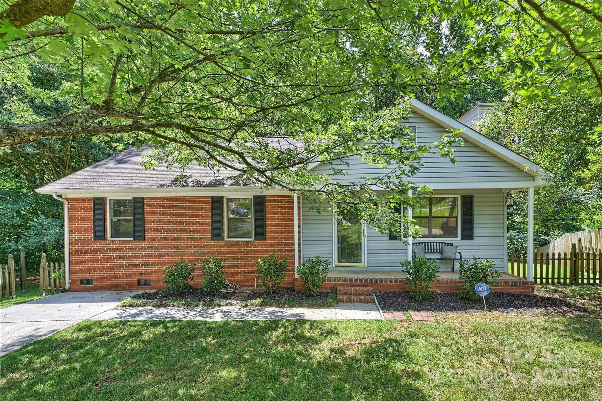 6115 Coltswood Court — photo