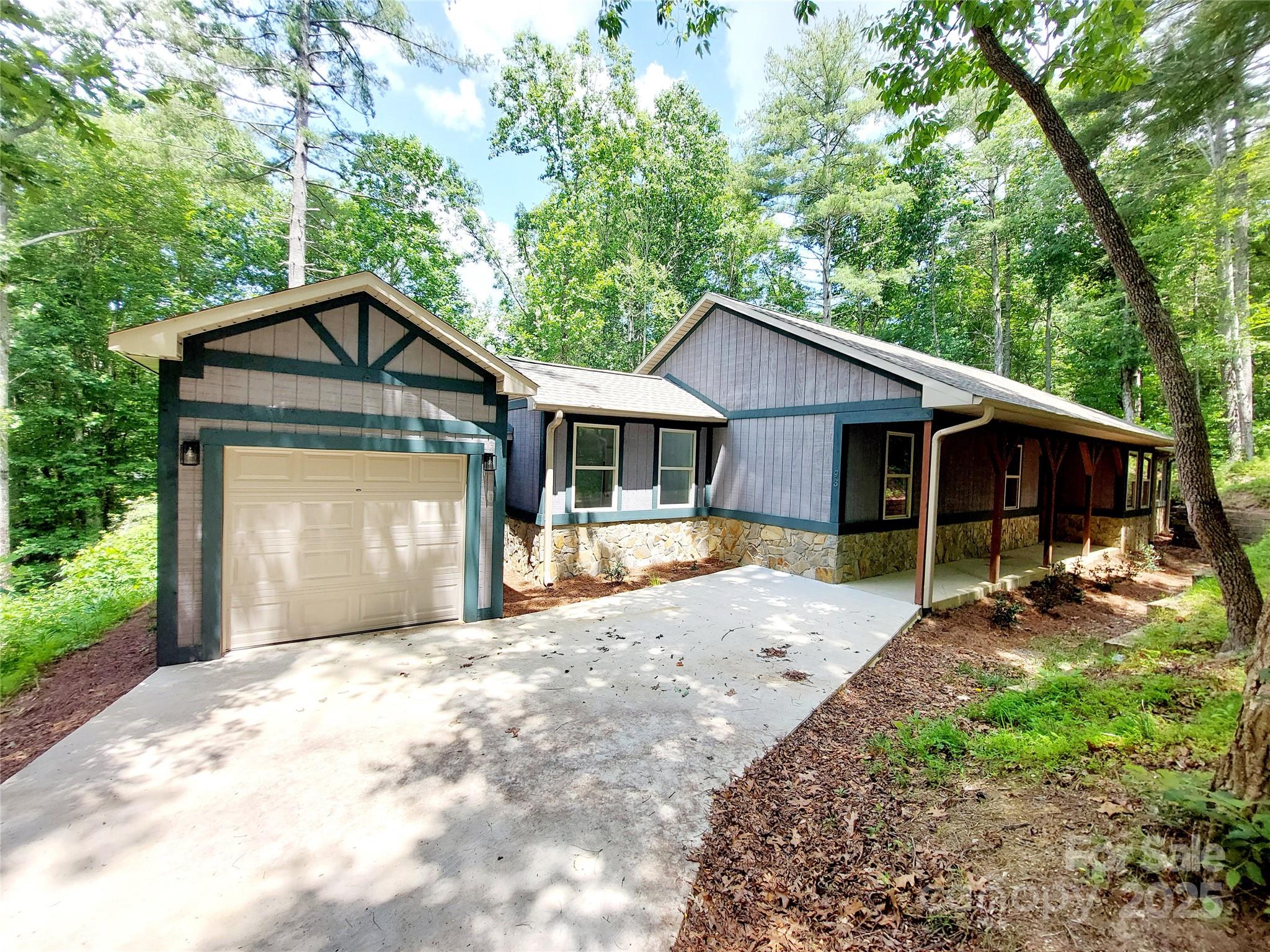 93 Badger Run — photo