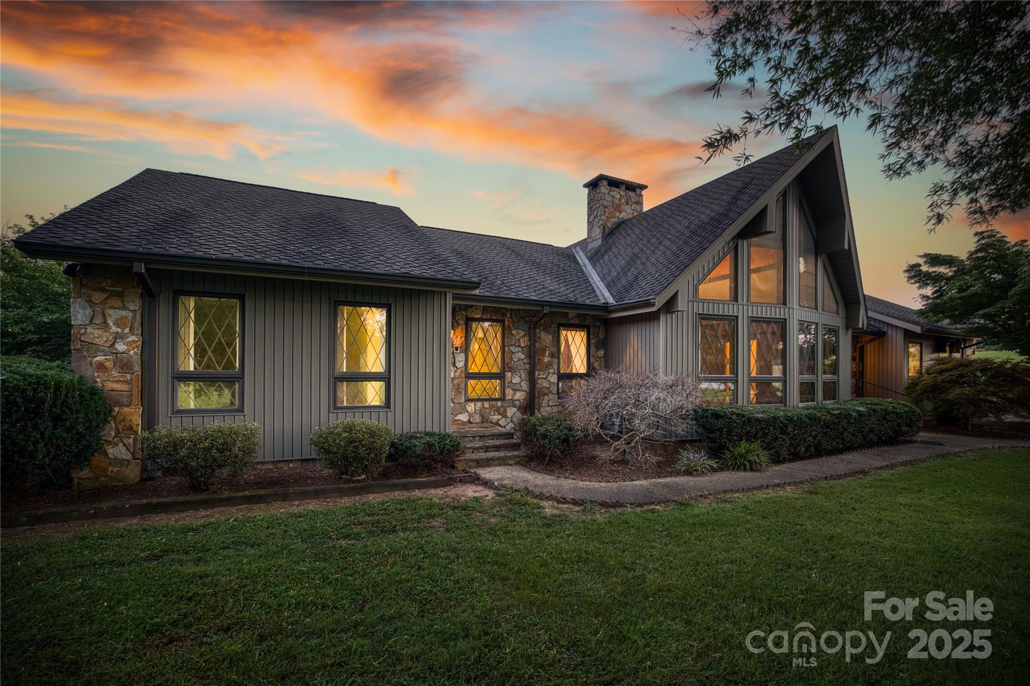 2505 Morganton Boulevard SW — photo