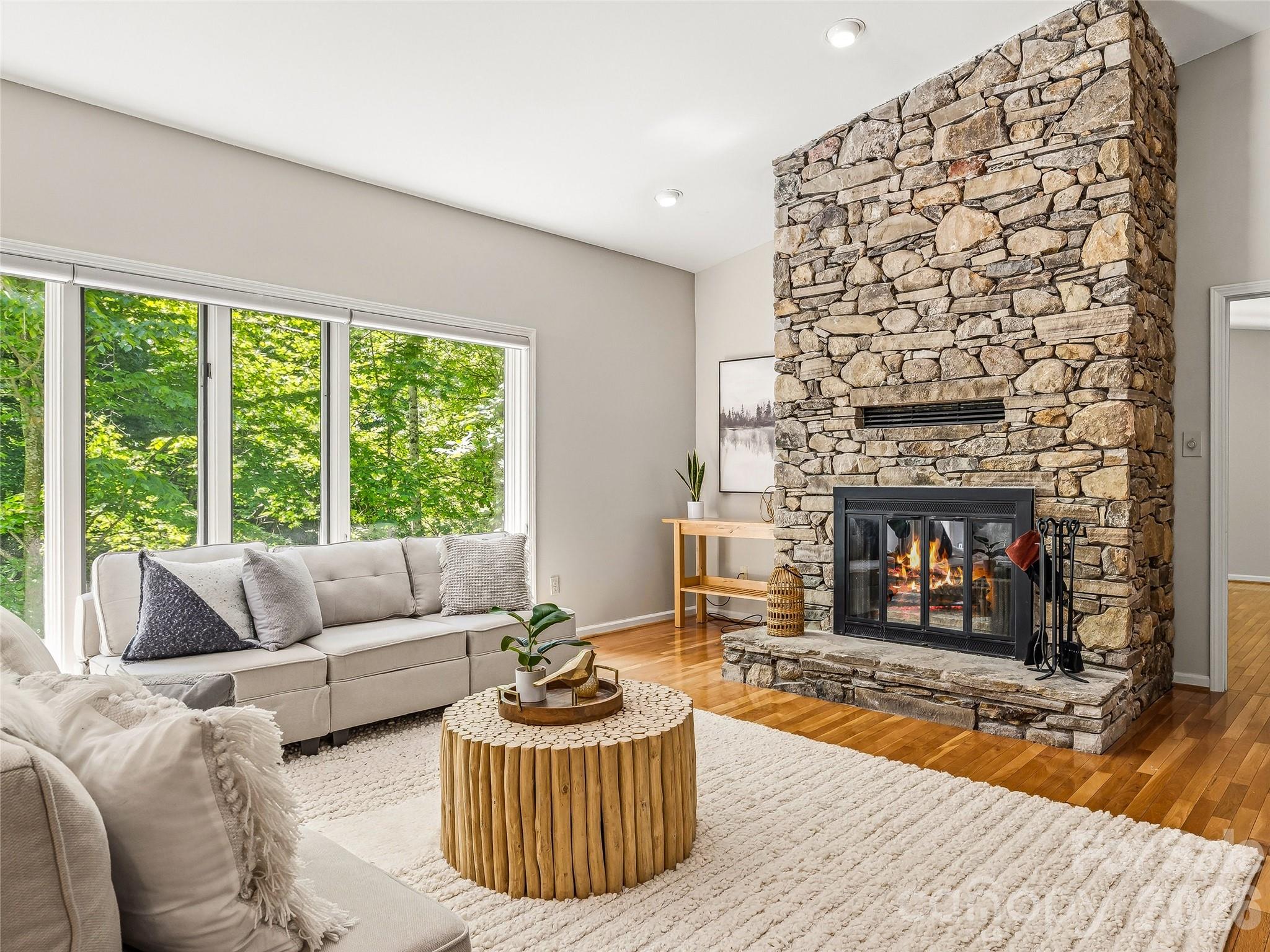 150 Sondley Parkway — photo