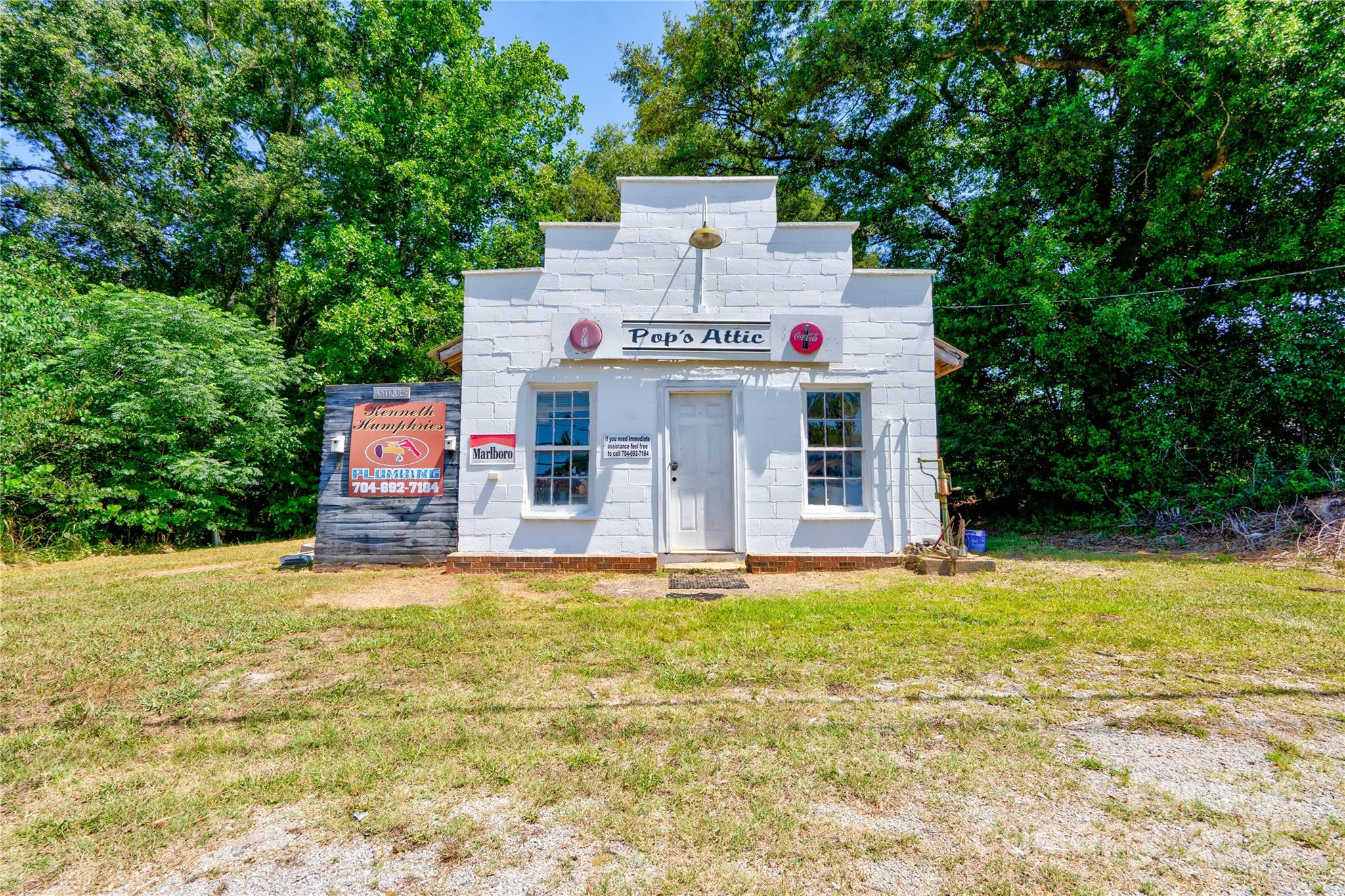 231 E College Avenue — photo