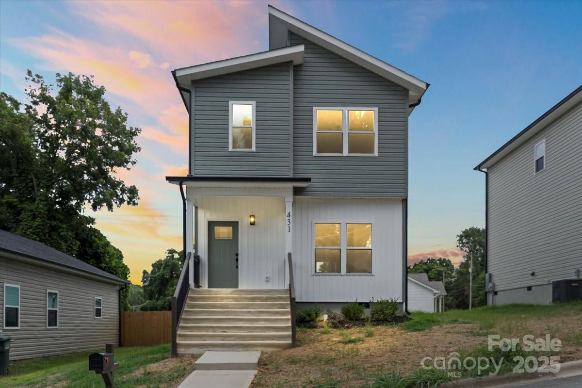 431 W Norment Avenue — photo
