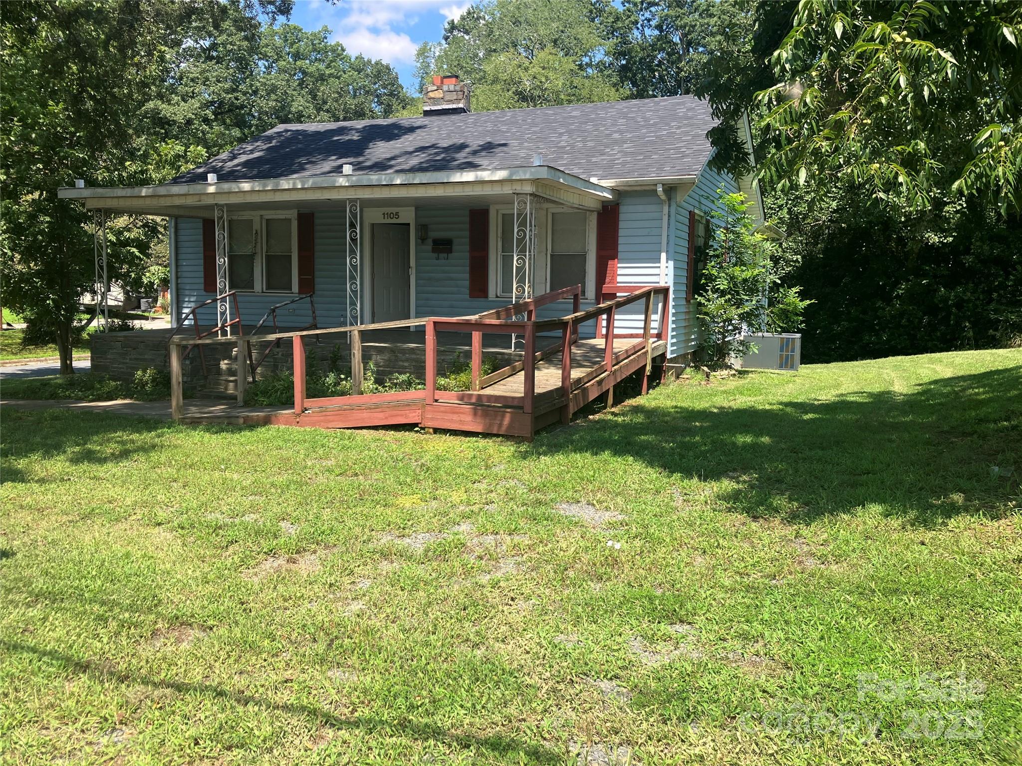 1105 E Main Street — photo