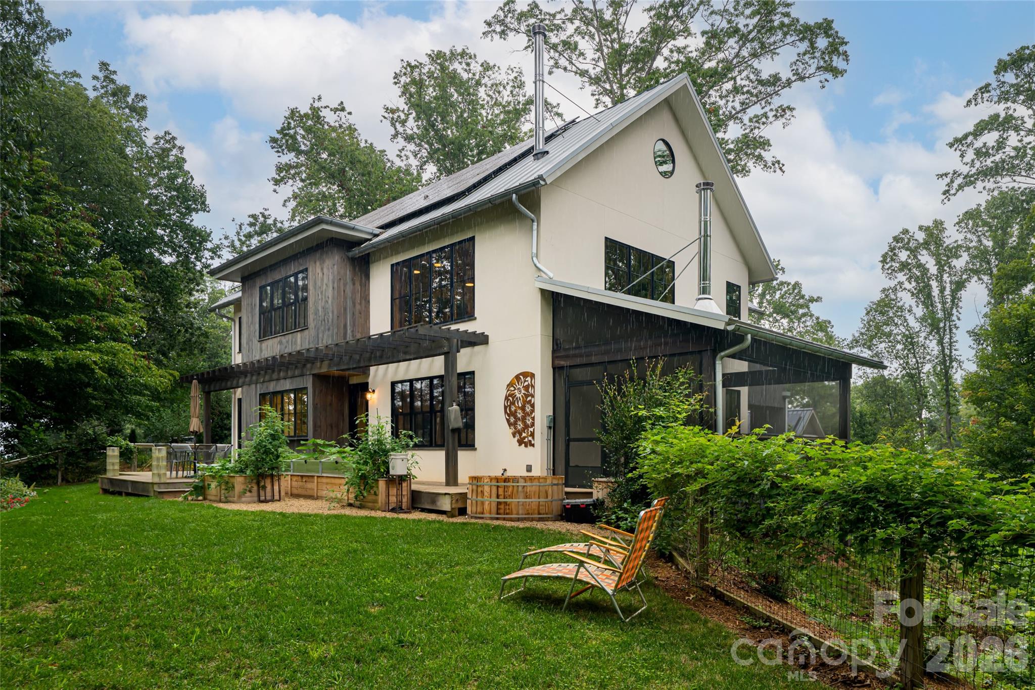 7 Bee Balm Way — photo