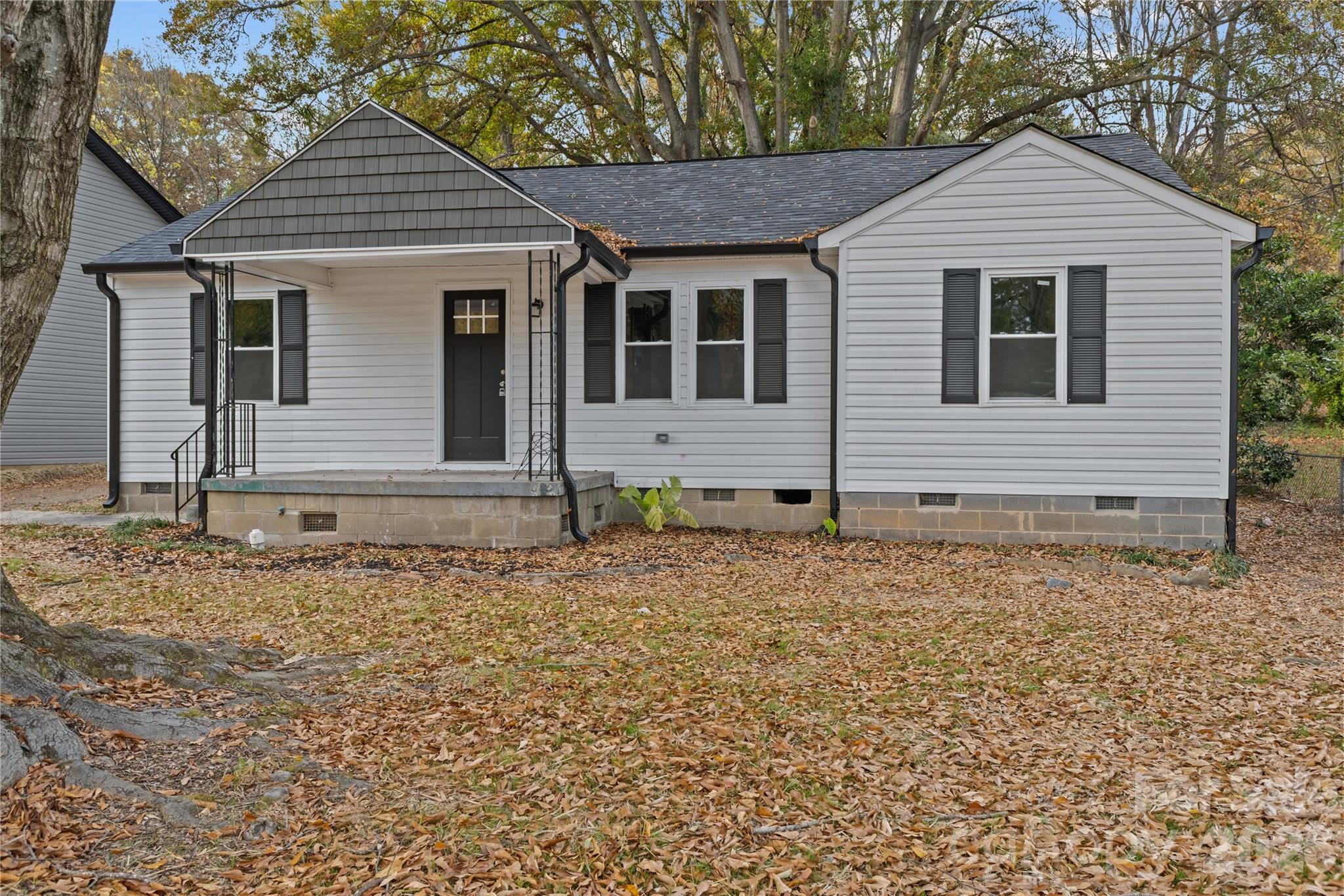 816 Miller Street — photo