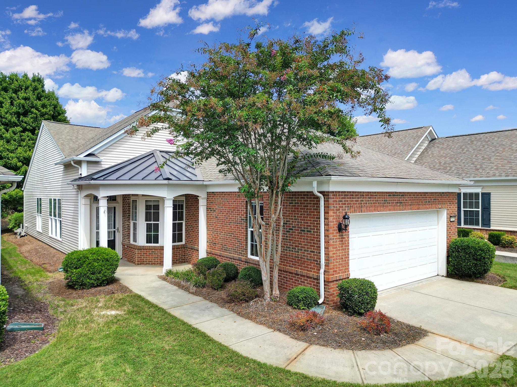 5018 Grandview Drive — photo