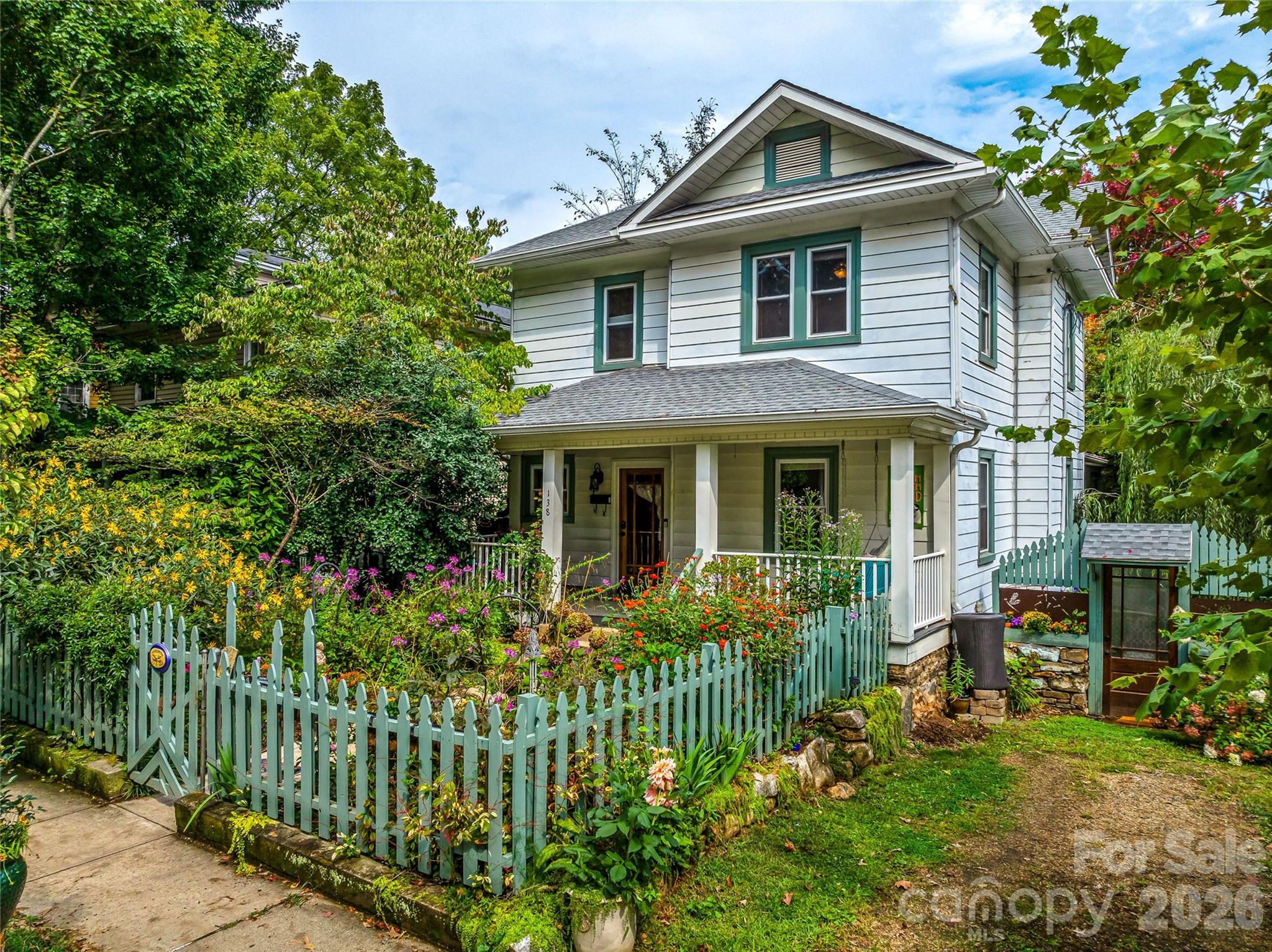 138 S French Broad Avenue — photo