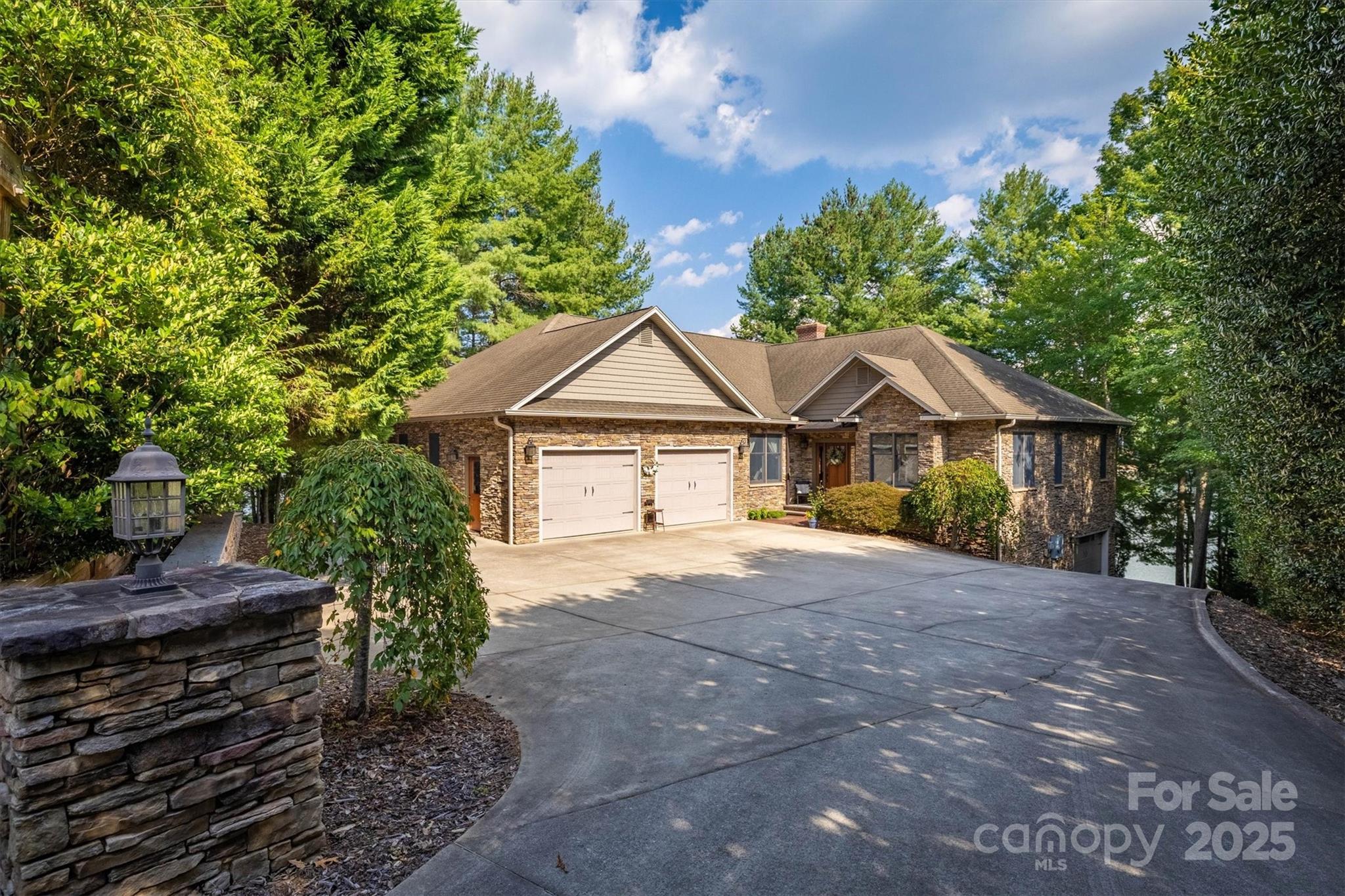 1831 Sandy Cove Drive — photo
