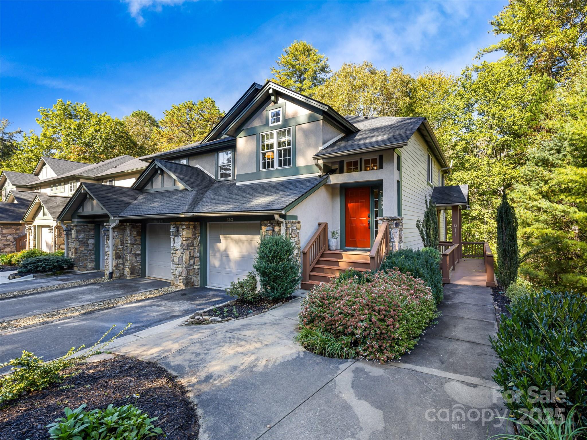 73 Ridgetop Circle 303 — photo
