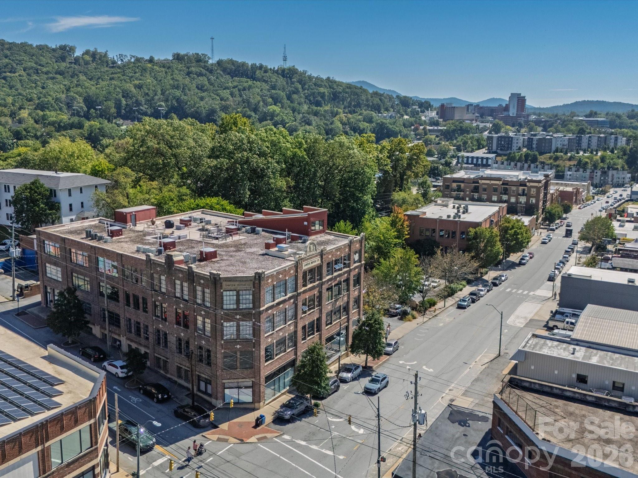 100 Coxe Avenue 306 — photo