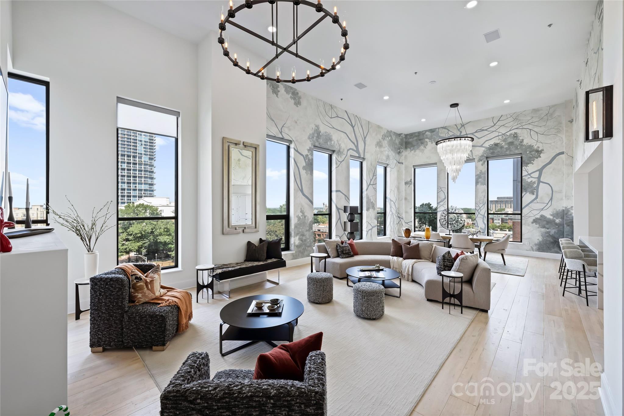 127 N Tryon Street 615 — photo