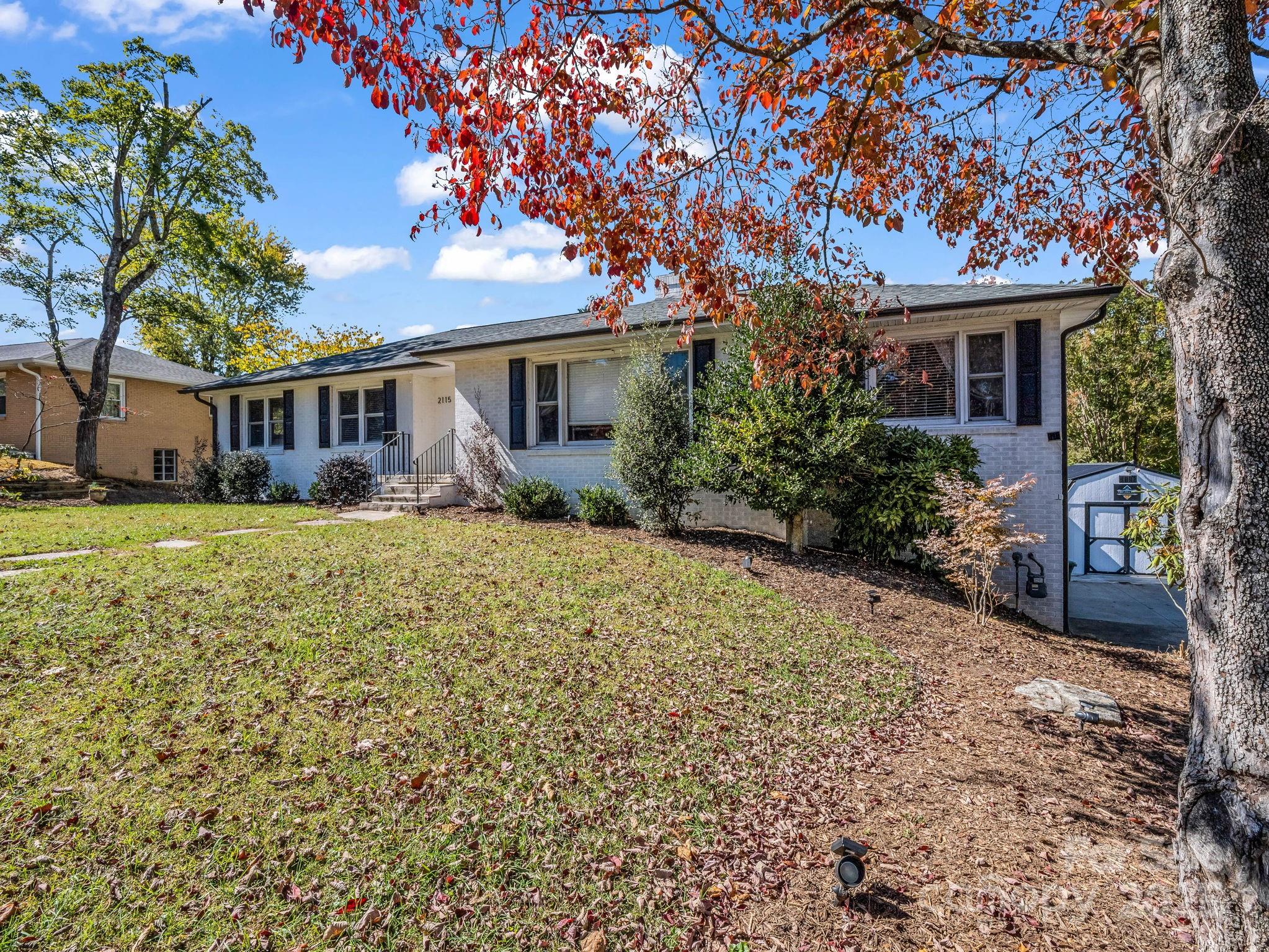 2115 N Stoney View Court — photo