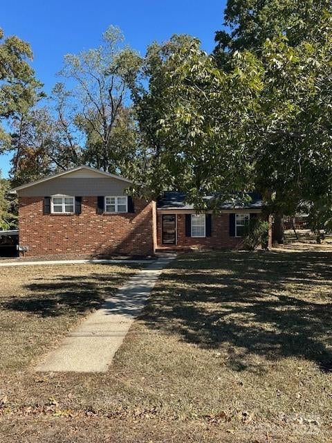 847 Kathryn Drive SE — photo