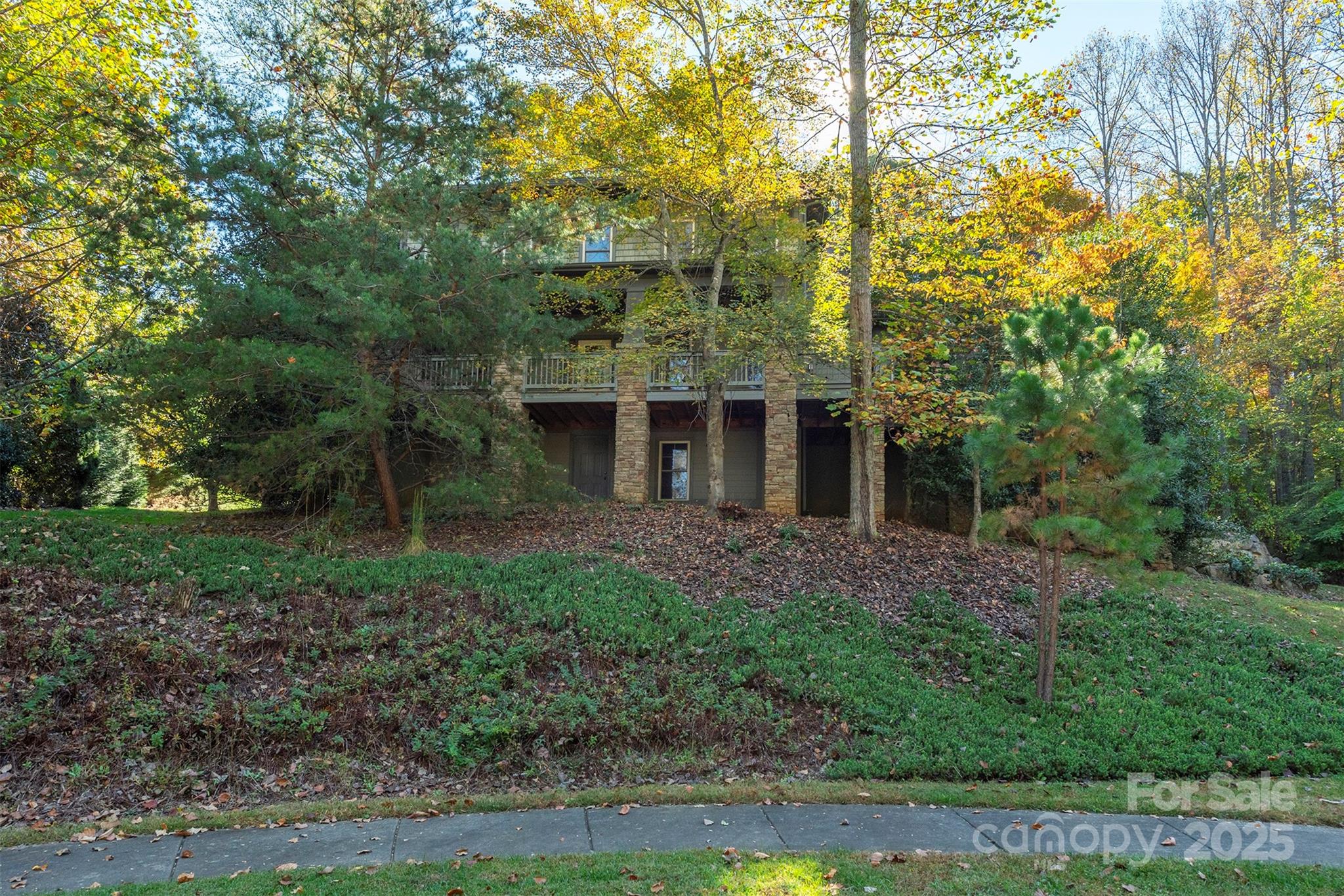 4 Yellow Owl Court — photo