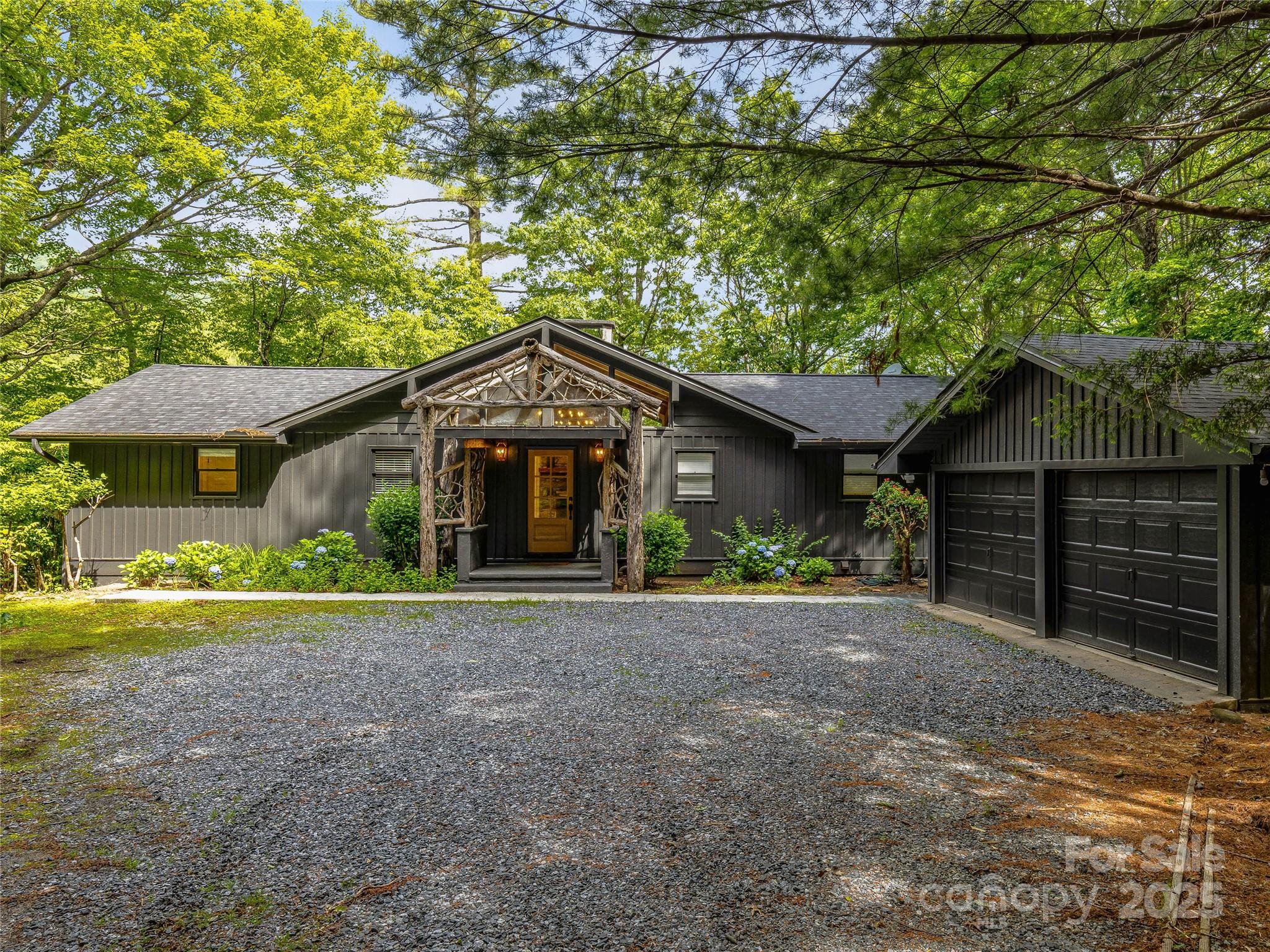 412 Cherokee Trace — photo