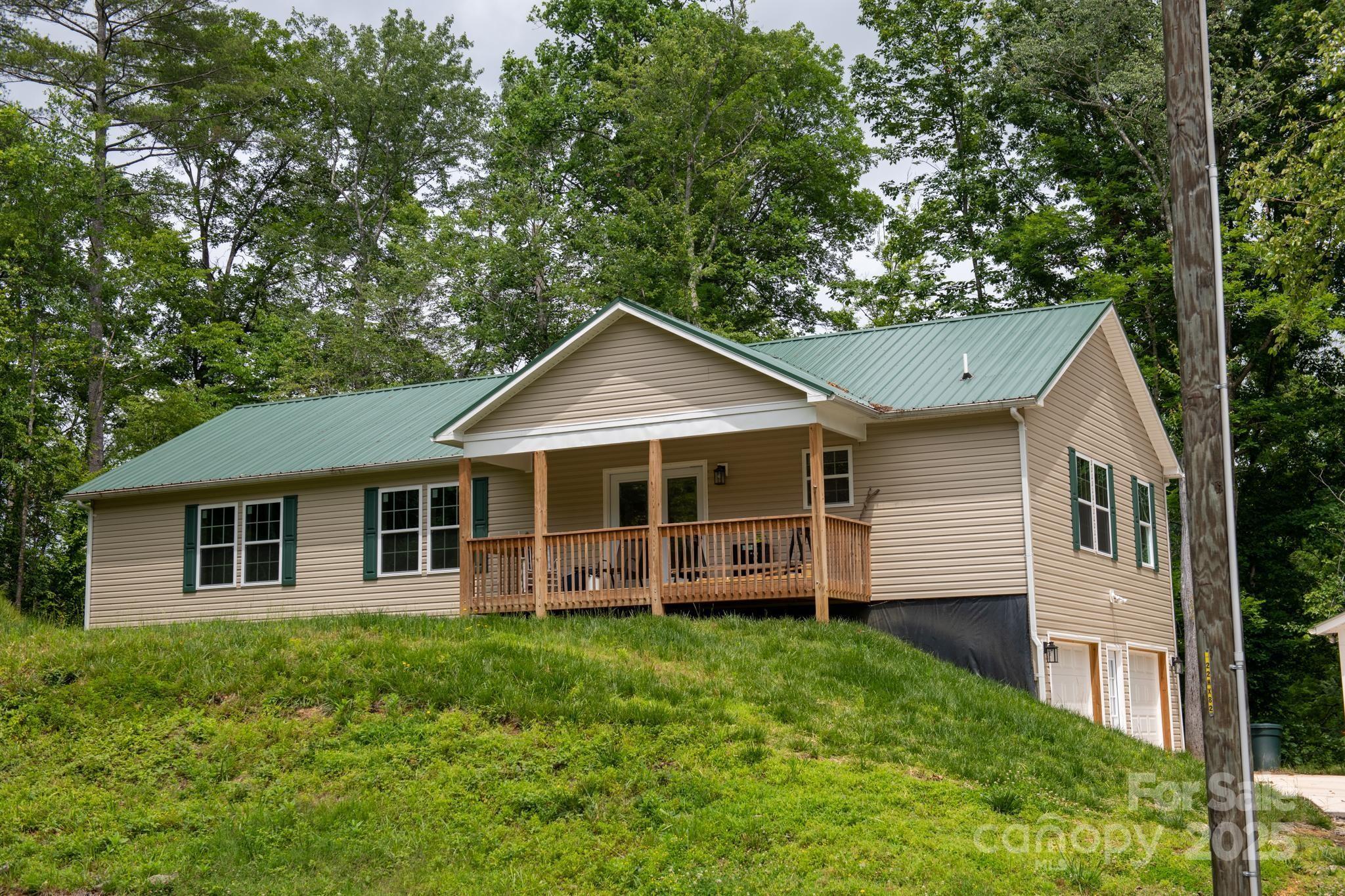 1036 Williamsburg Drive — photo