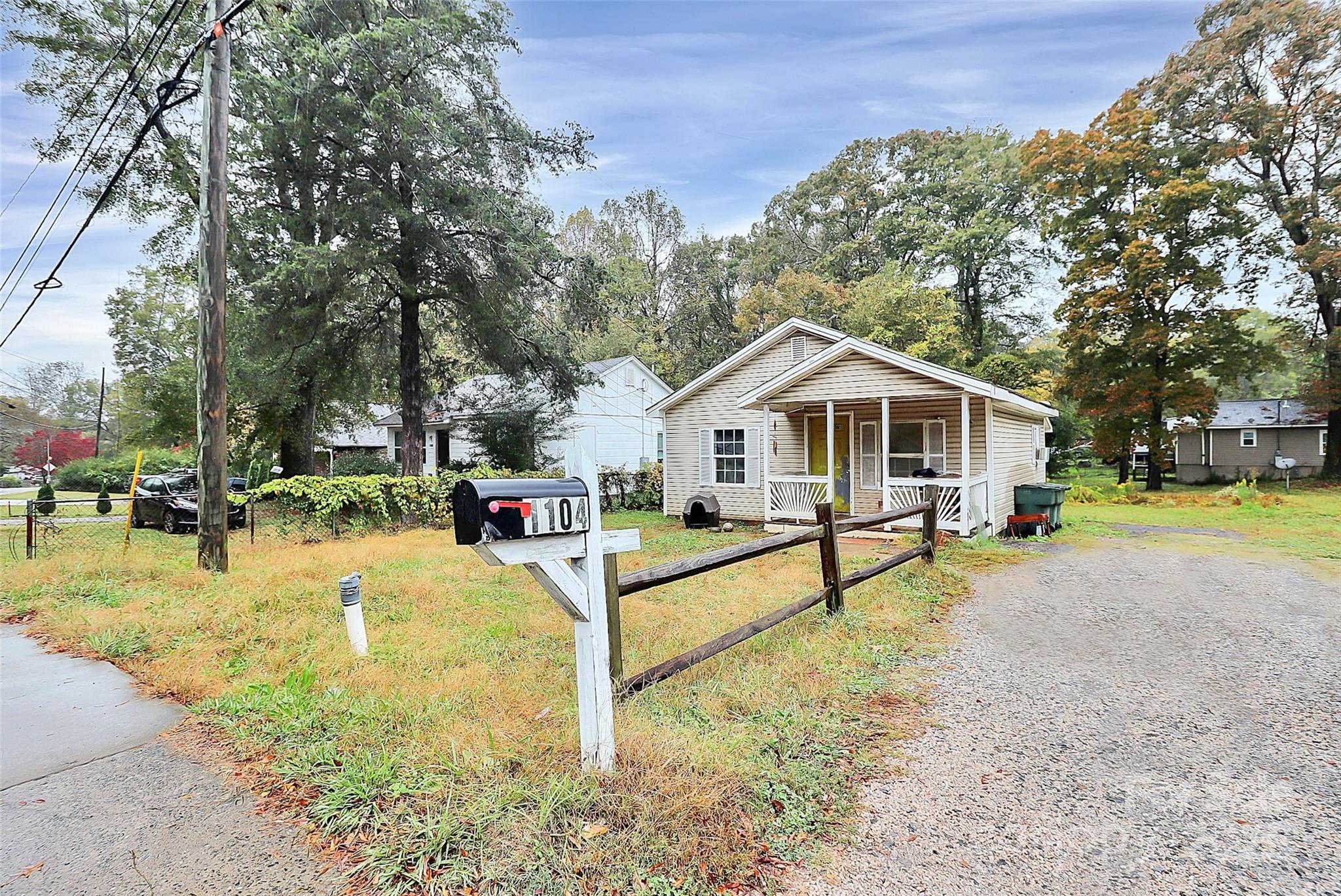 1104 W Davidson Avenue — photo