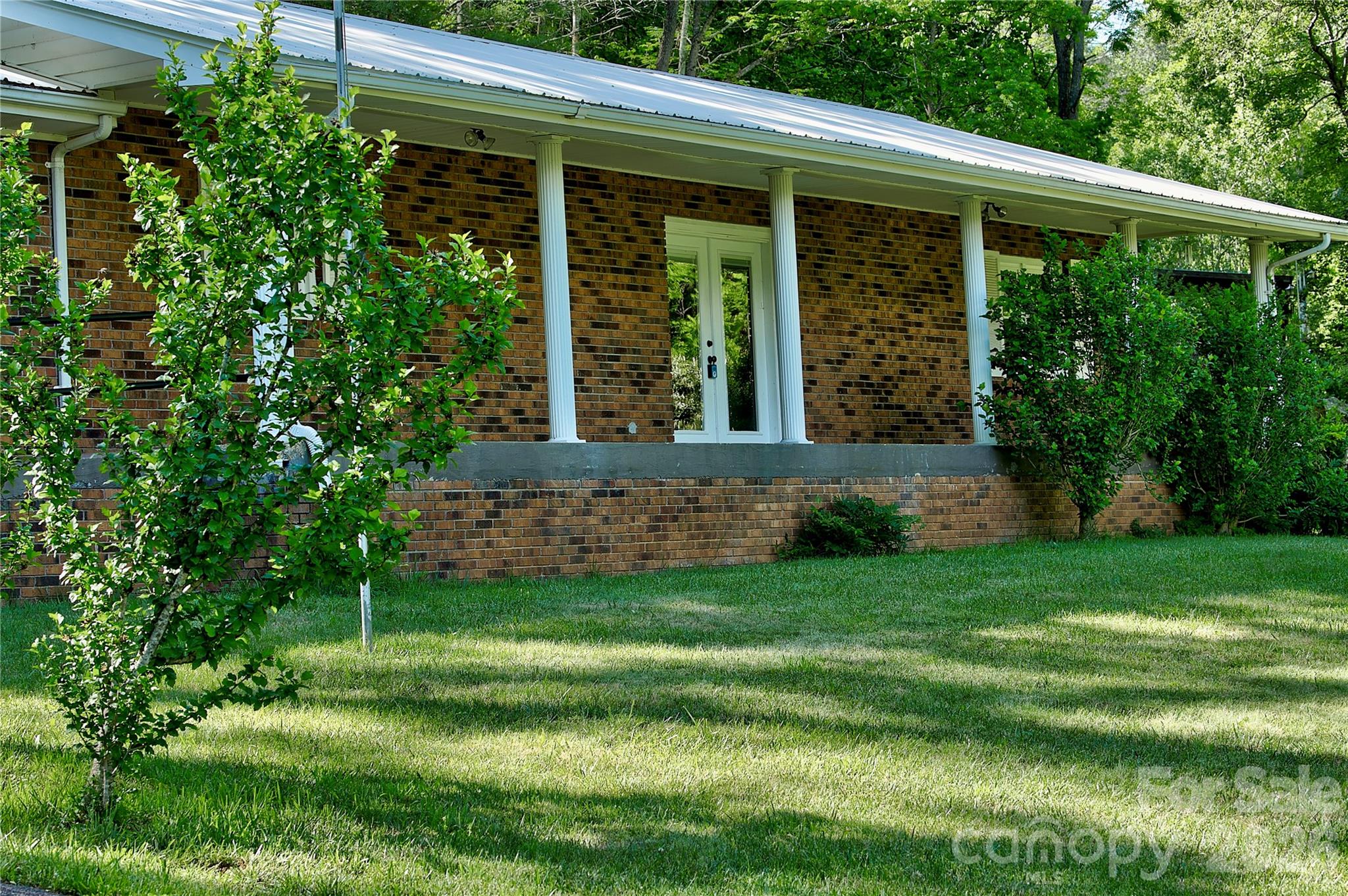 208 Murdock Road — photo