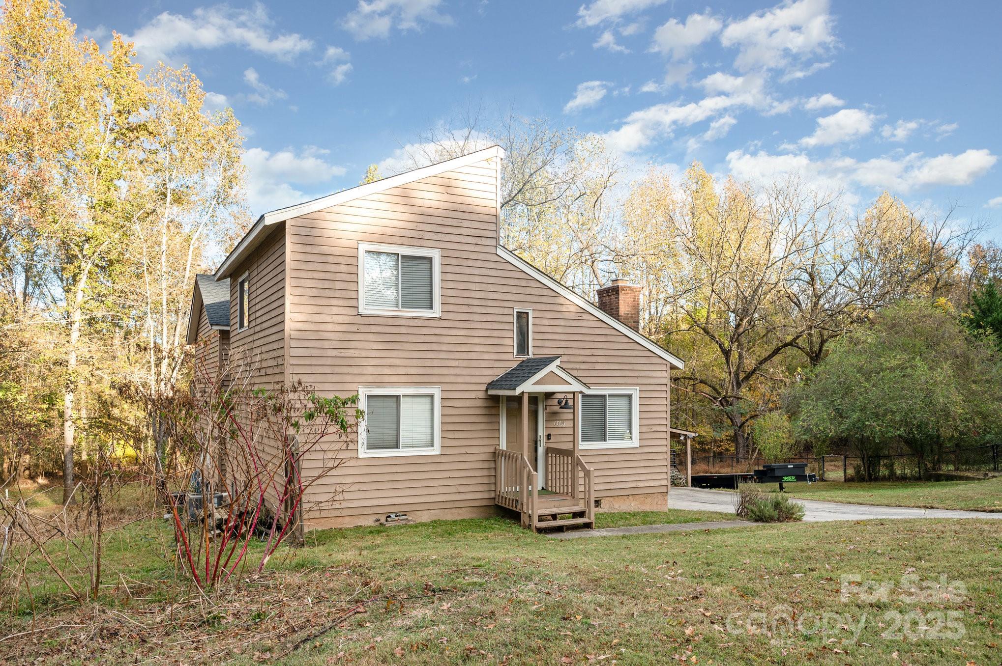 6013 Tall Tree Lane — photo