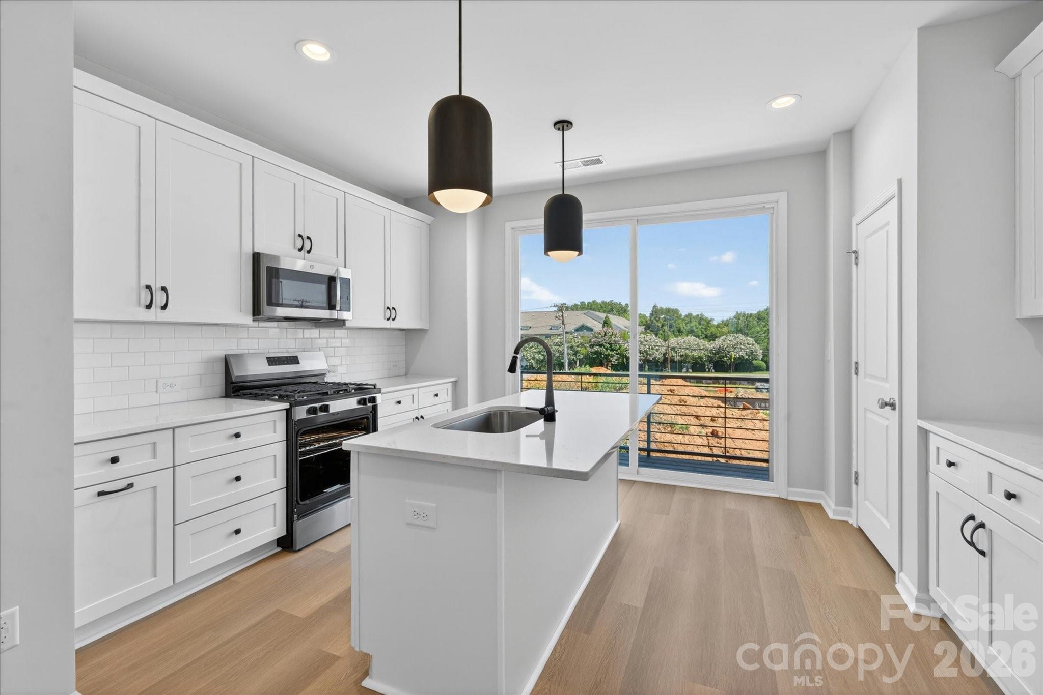 1353 Walter Taylor Way Eqx1979 — photo