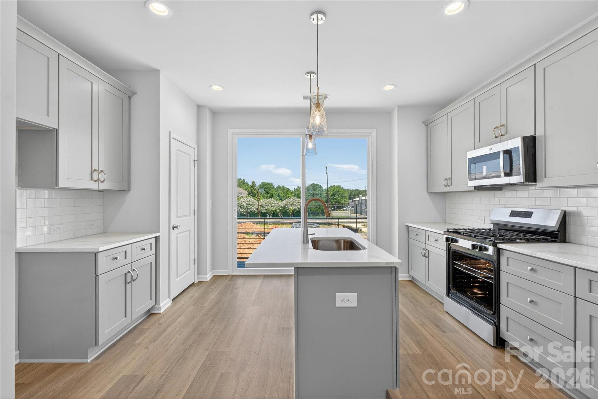 1357 Walter Taylor Way Eqx1980 — photo