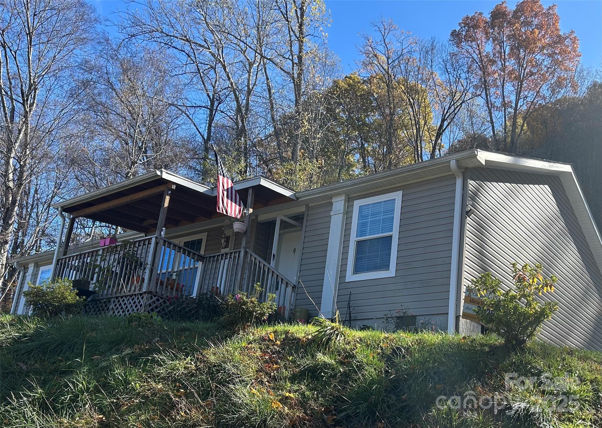 415 Rovingwood Drive — photo