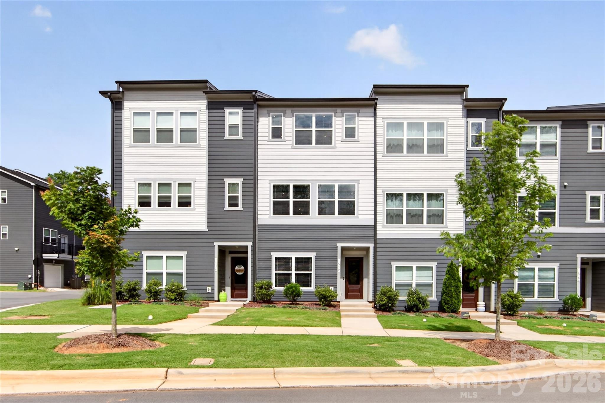 1530 Levy Way — photo