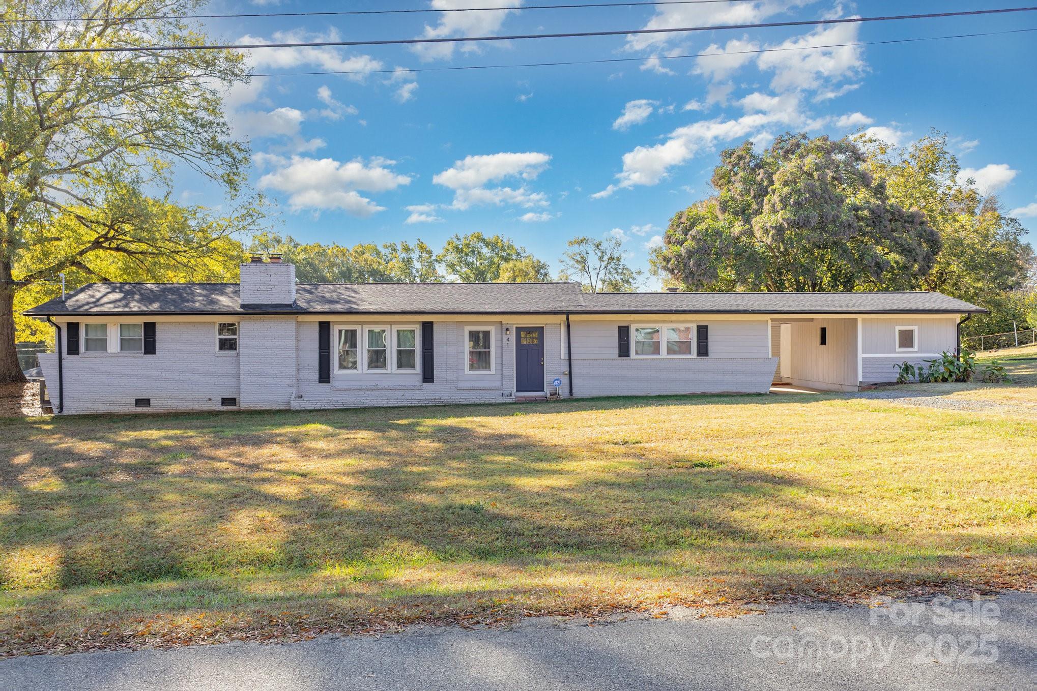 41 Fleetwood Drive SW — photo