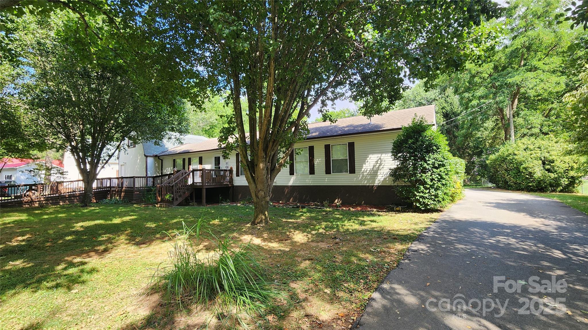 1235 Sulphur Springs Road — photo