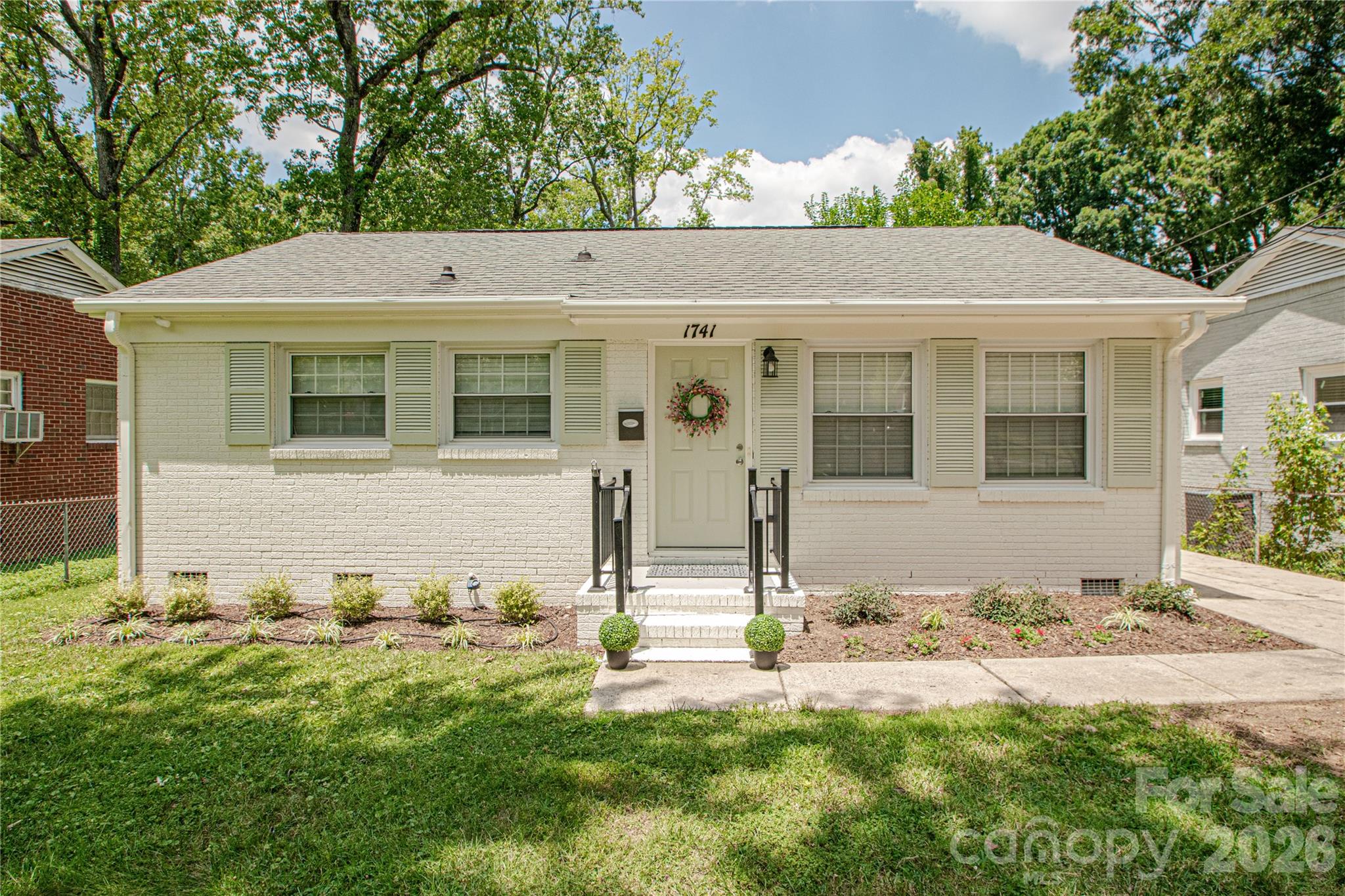 1741 Dallas Avenue — photo