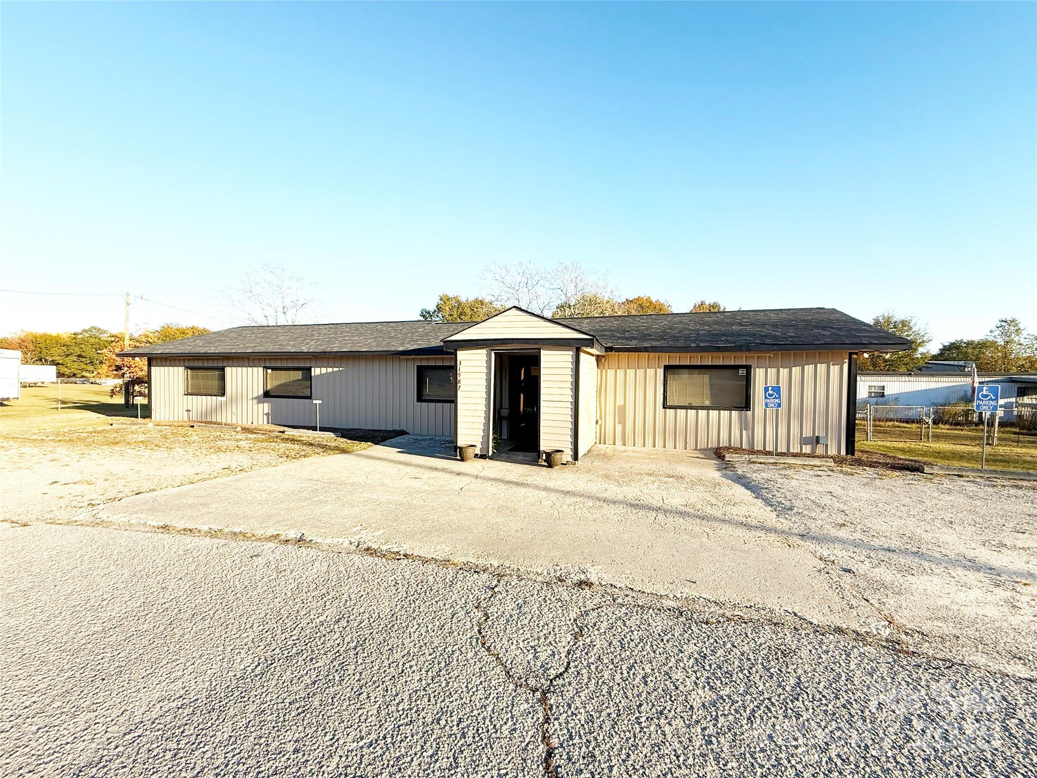 31613 McGregor Street — photo