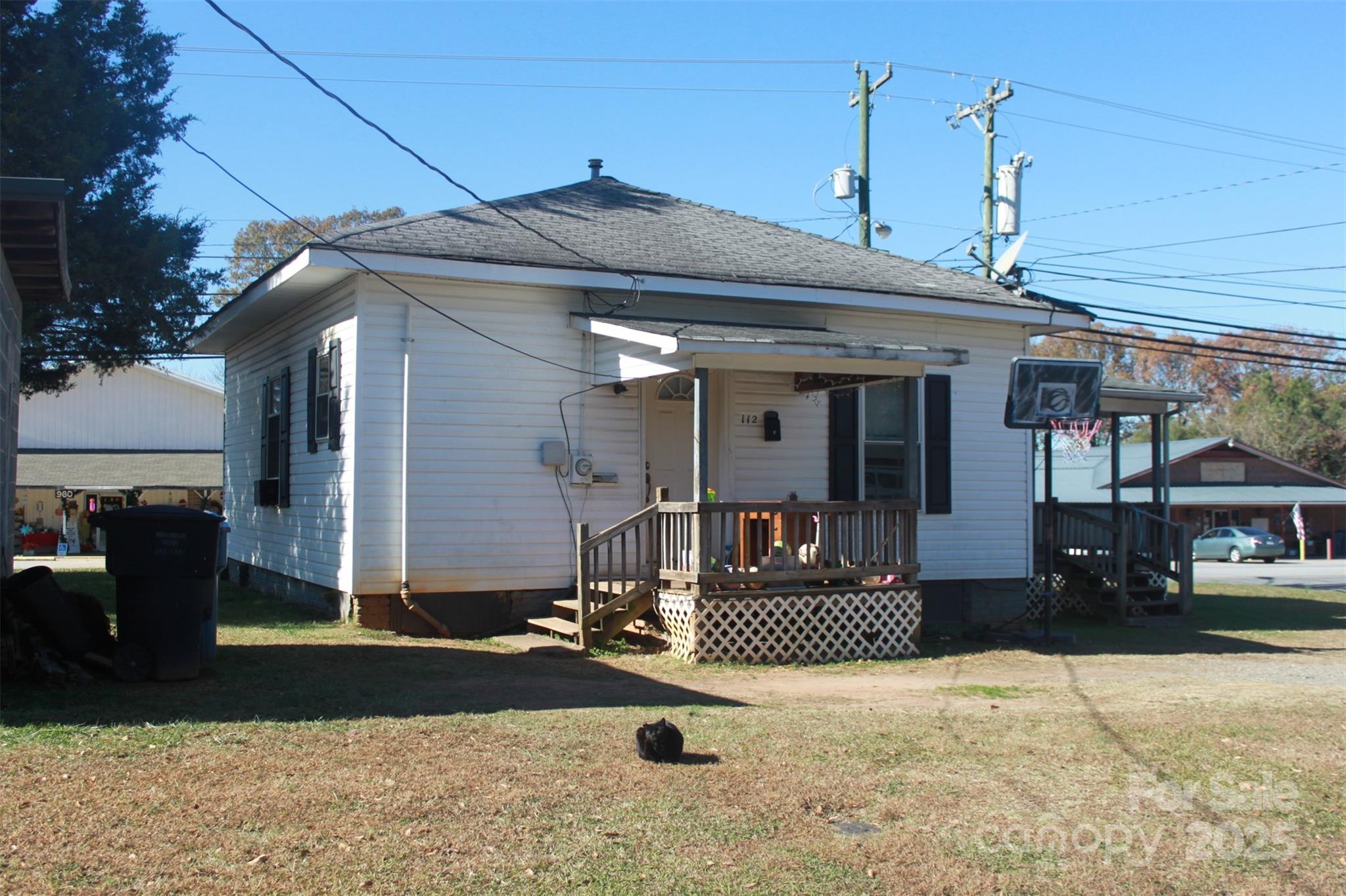 112 Eastside Drive — photo
