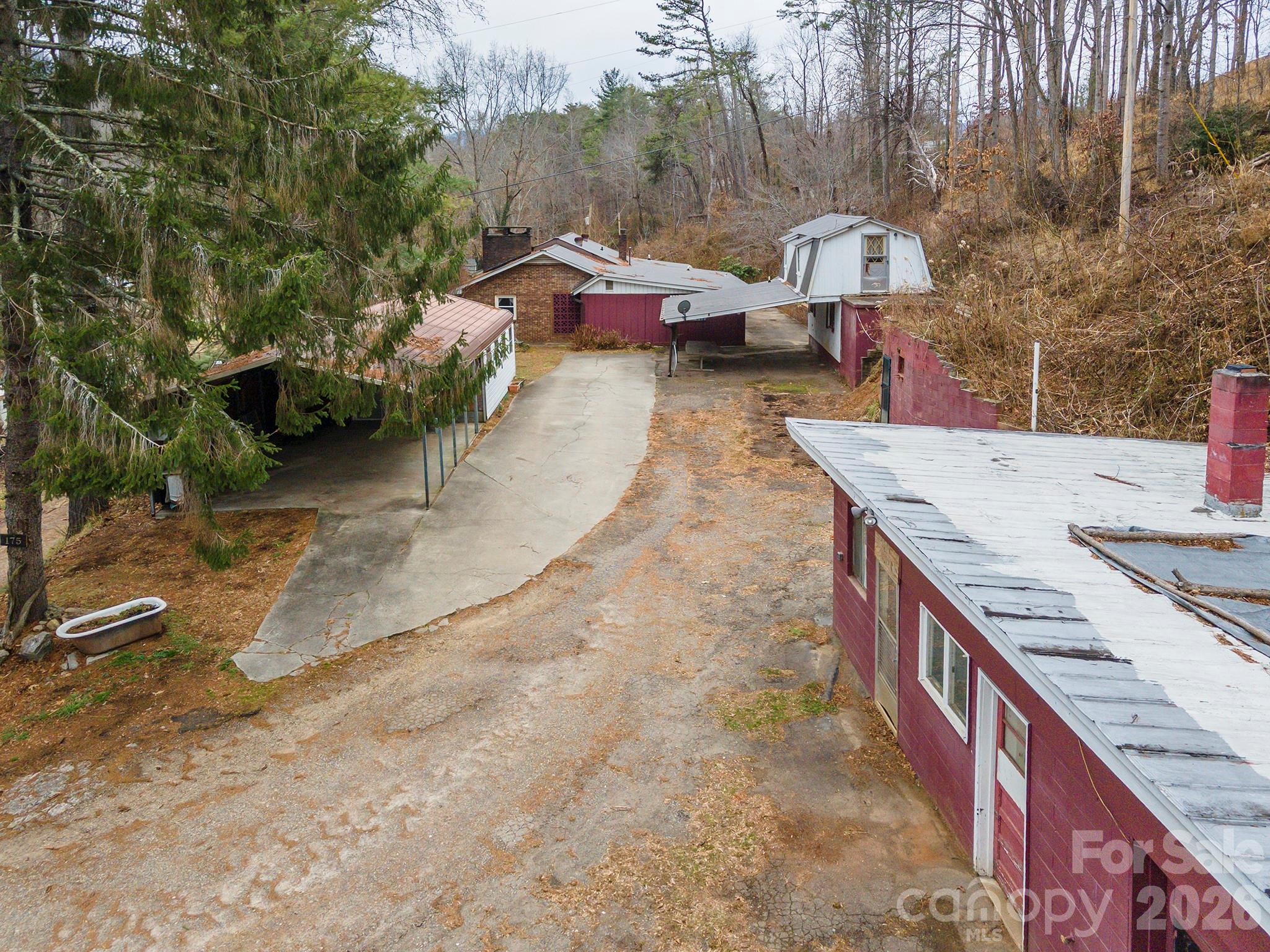 175 & 179 River Lane — photo