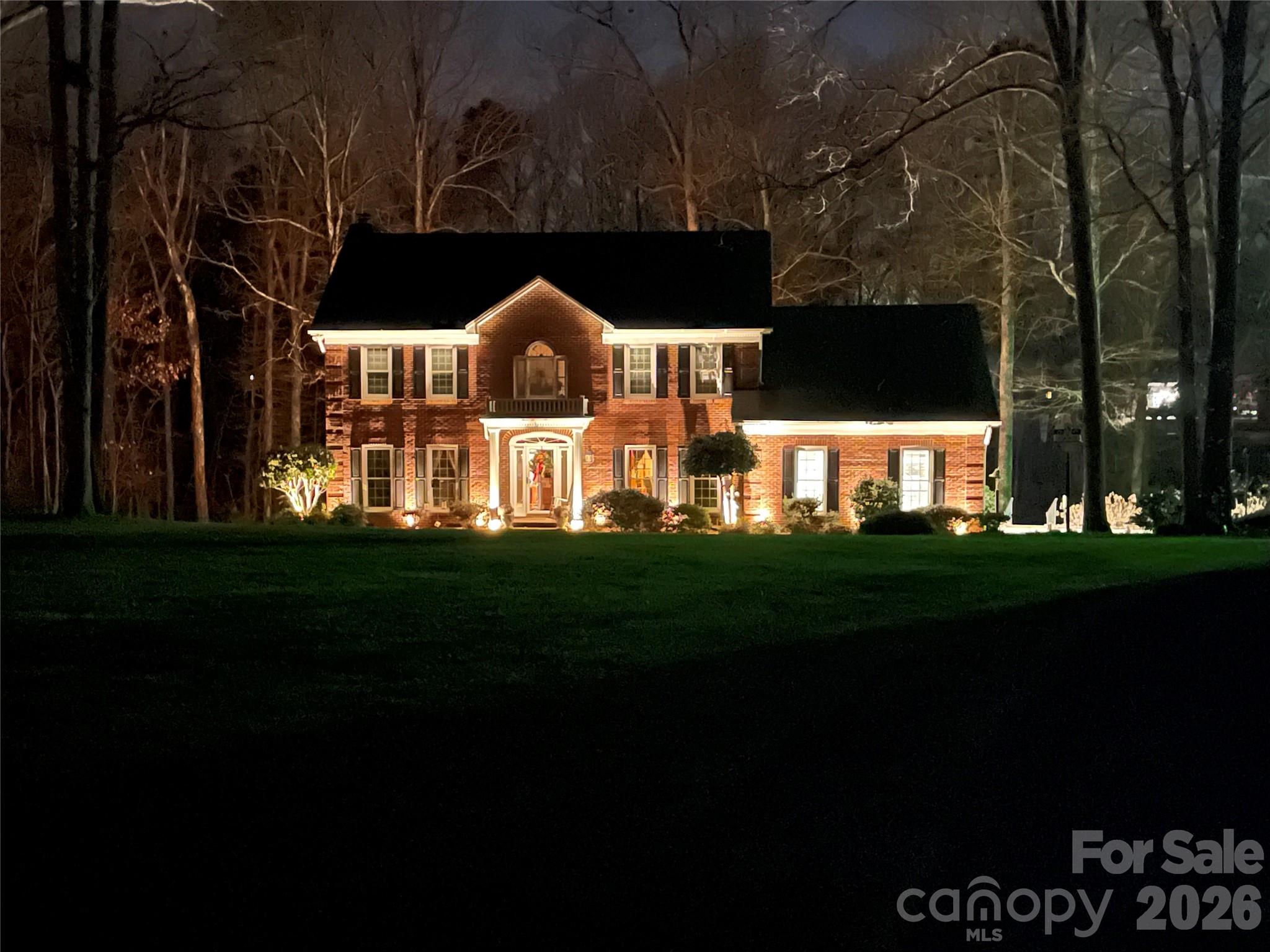 1600 Thornhill Drive — photo