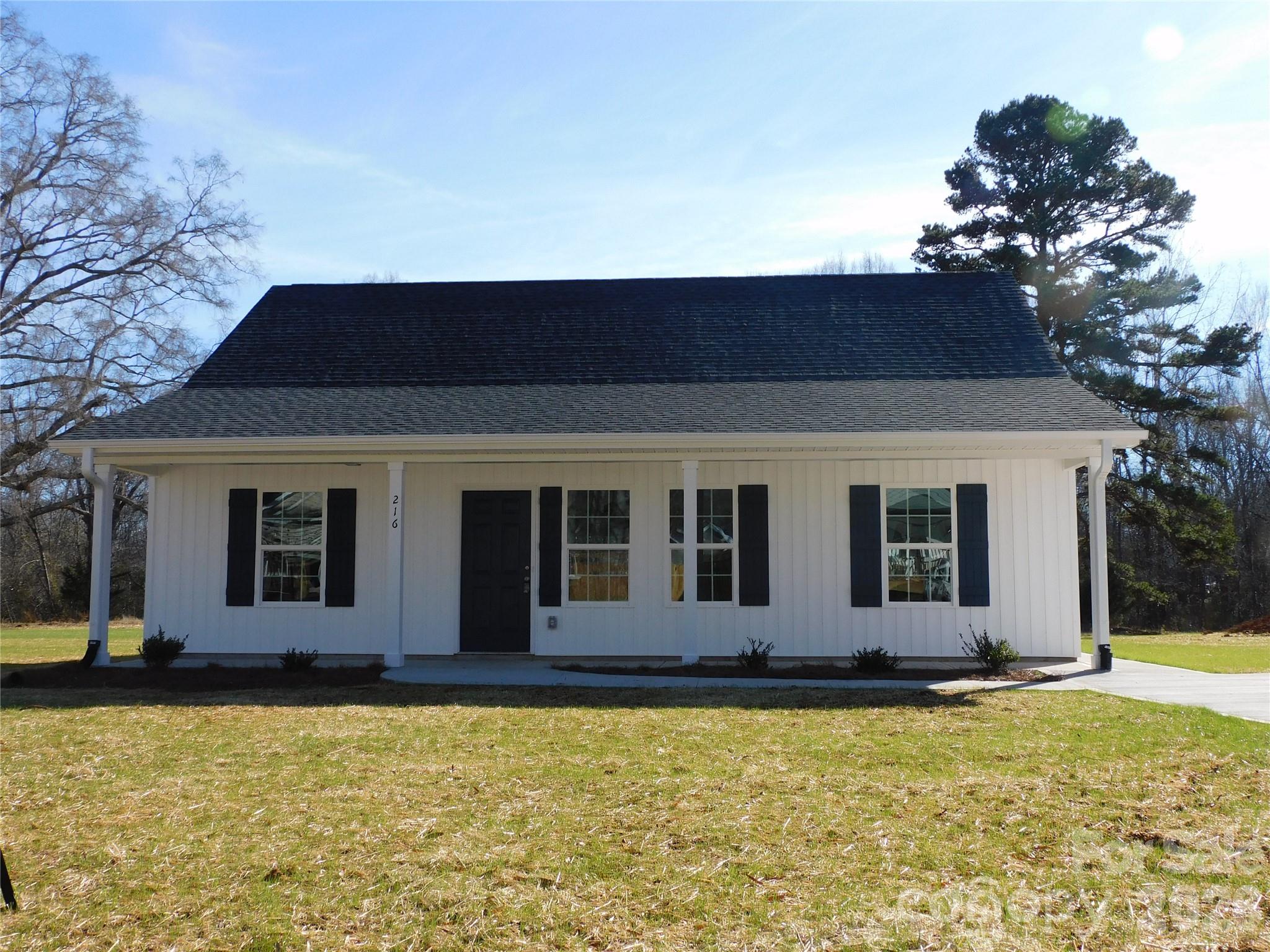 216 McClain Street — photo