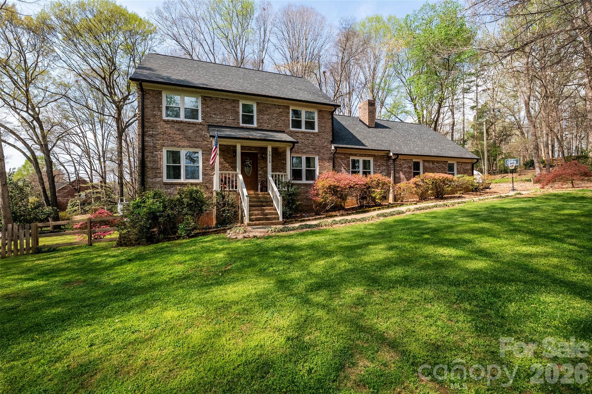 1015 Quail Circle — photo