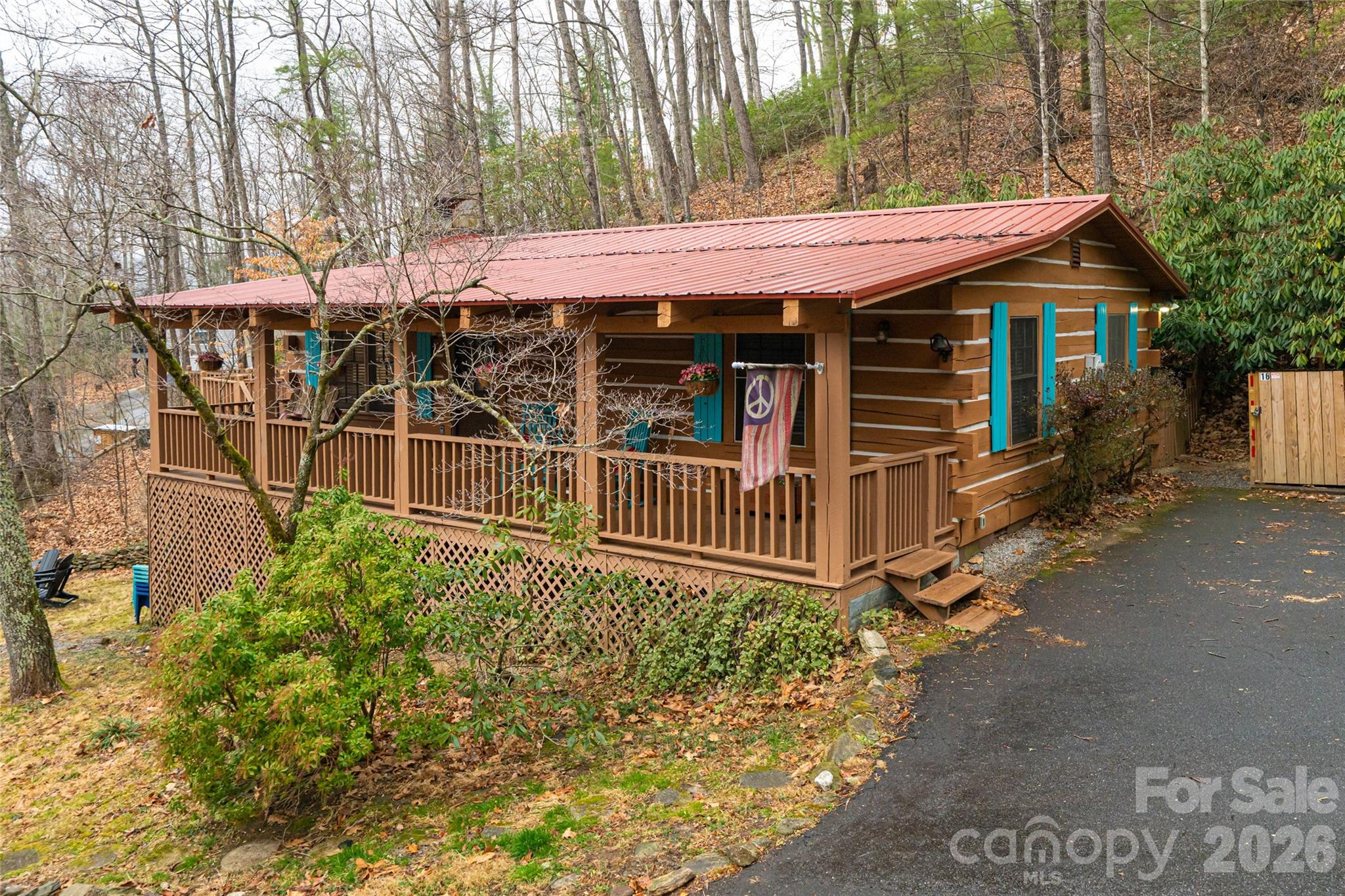 16 Rocky Glen Trail — photo