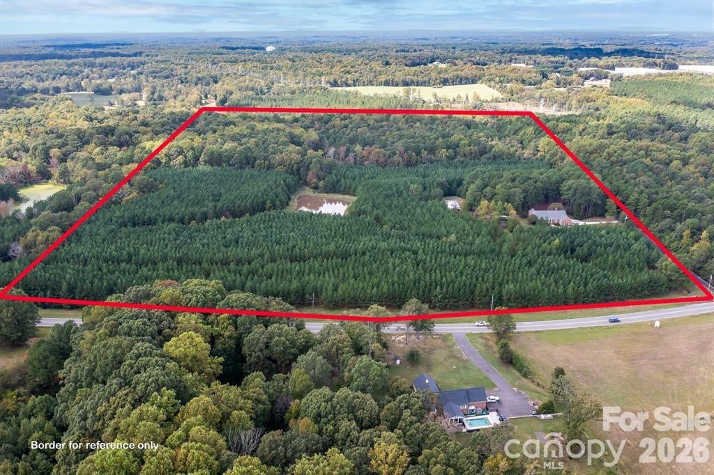 11001 Mount Holly Huntersville Road — photo