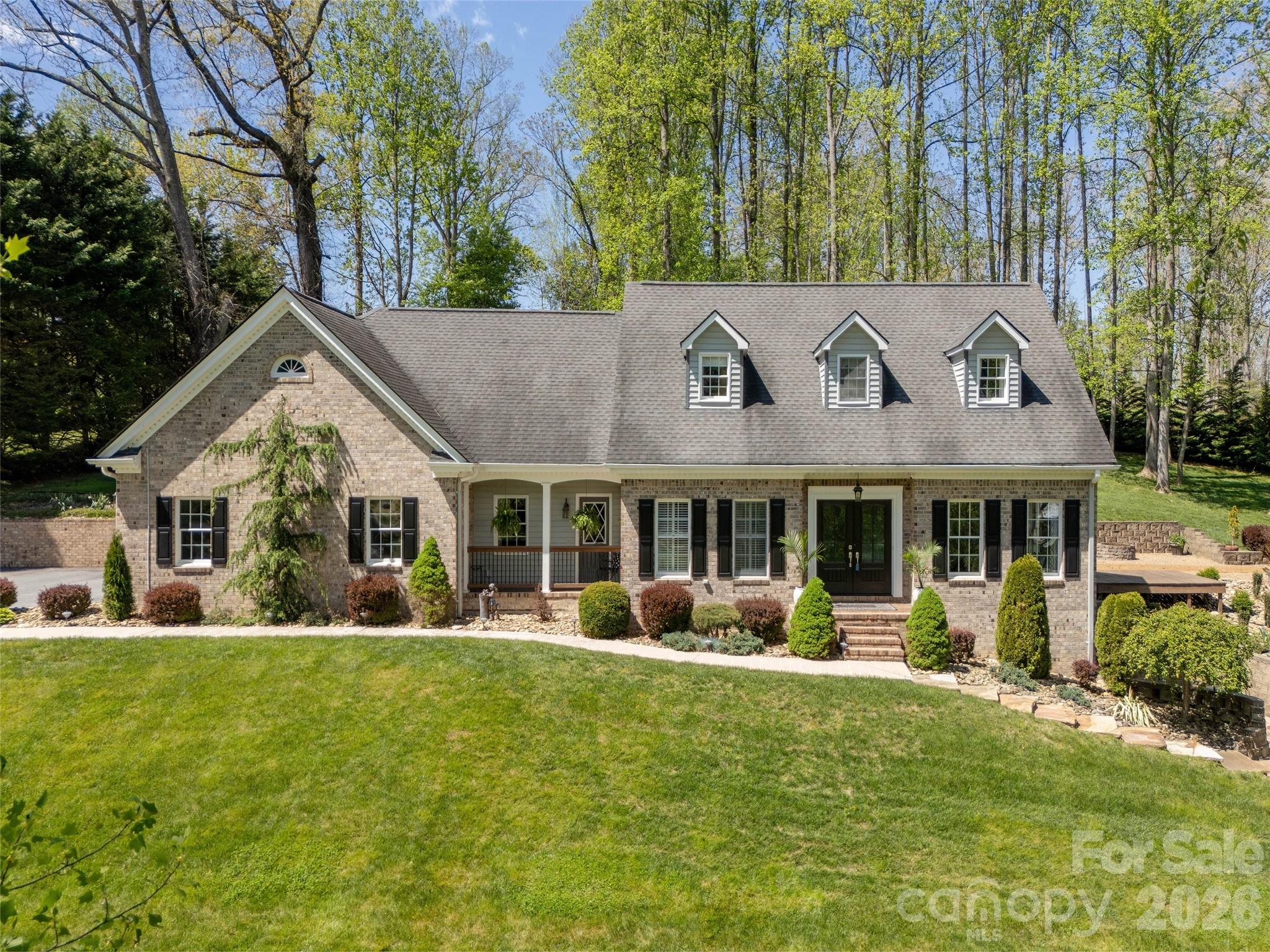 514 Whispering Hills Drive — photo