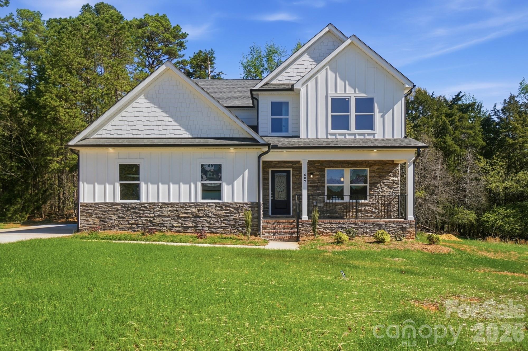 609 Muirfield Drive — photo