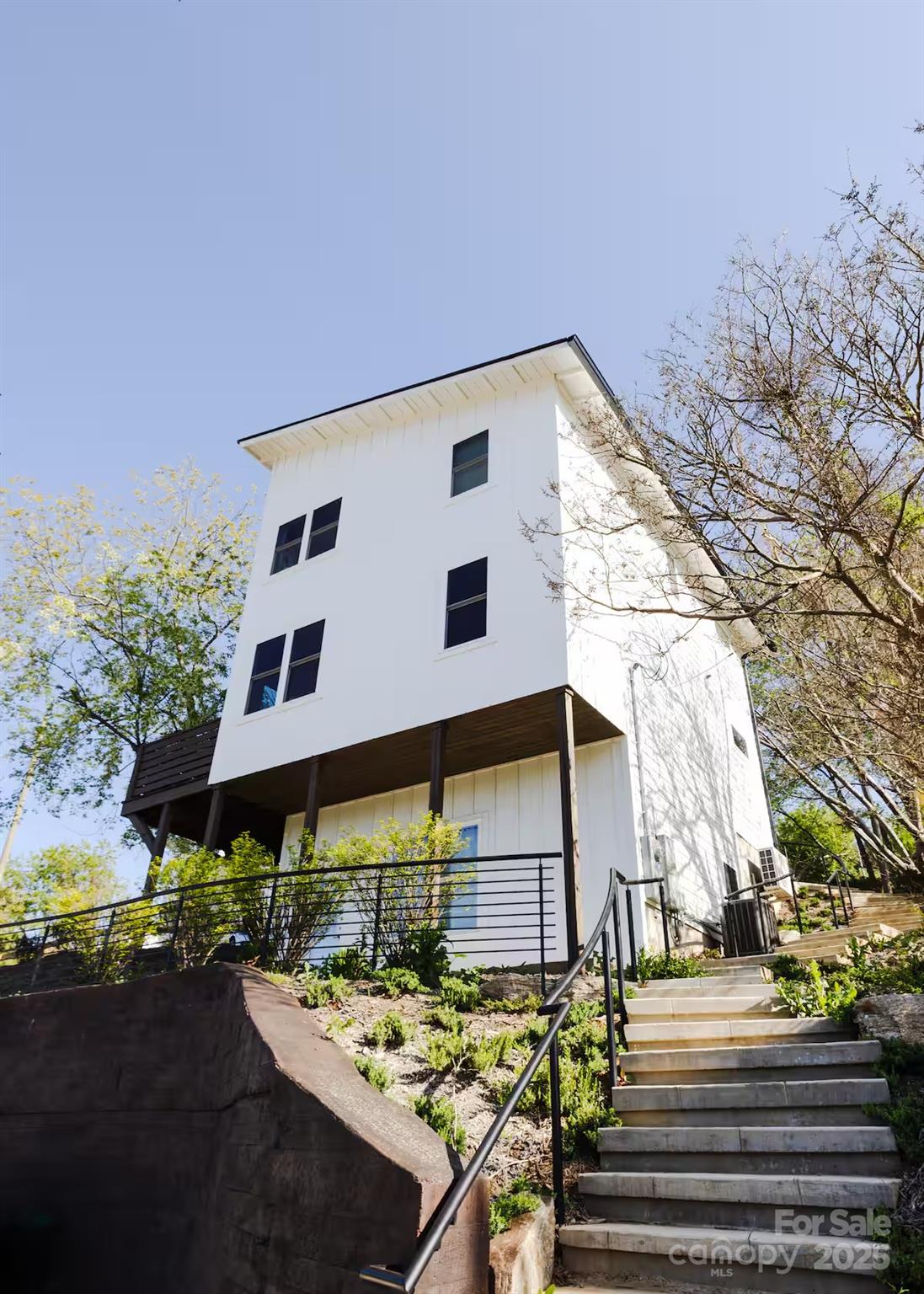 1057 Riverside Drive — photo