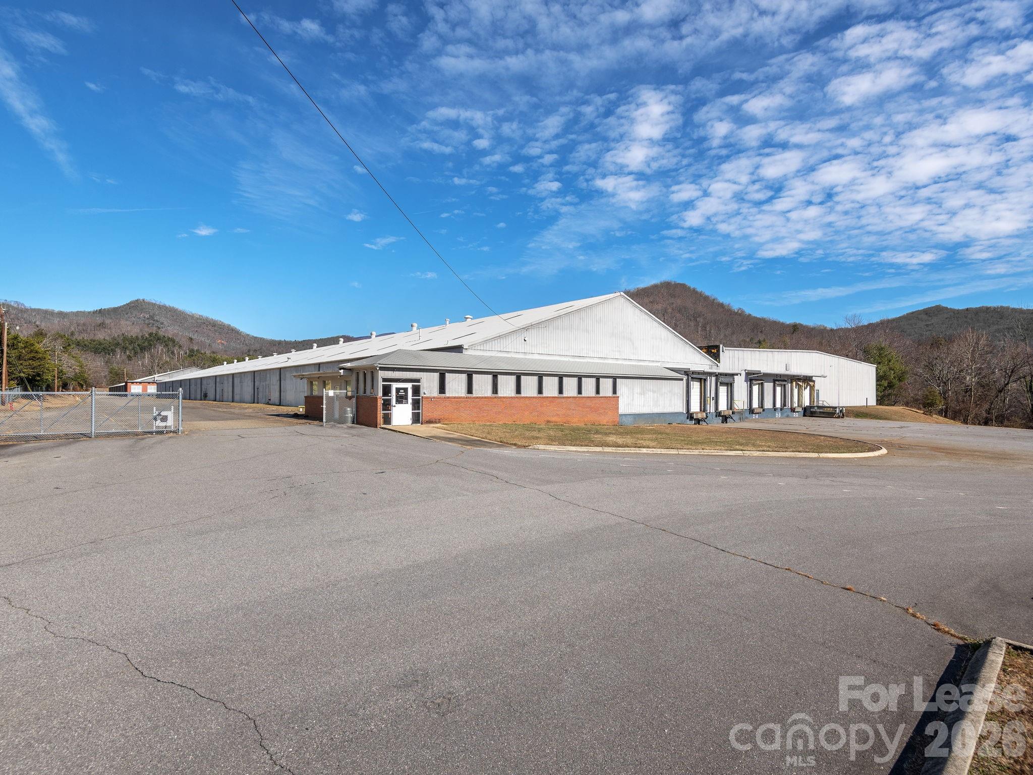 111 Old Bee Tree Road 1 — photo