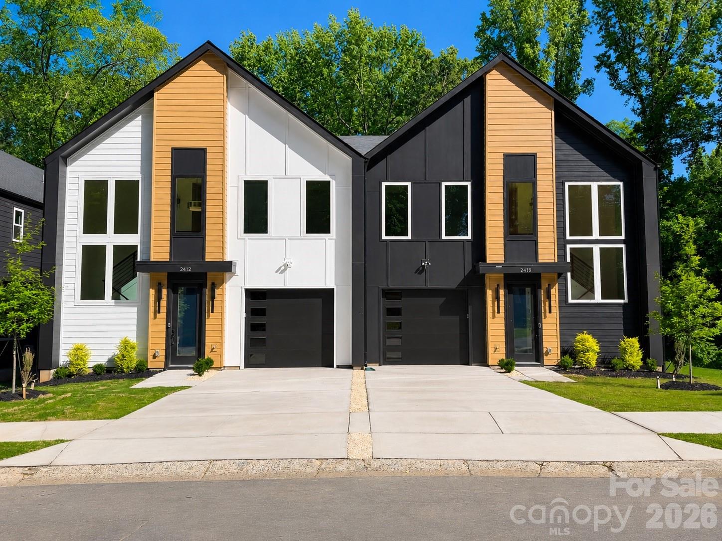 2412 Crestview Drive — photo