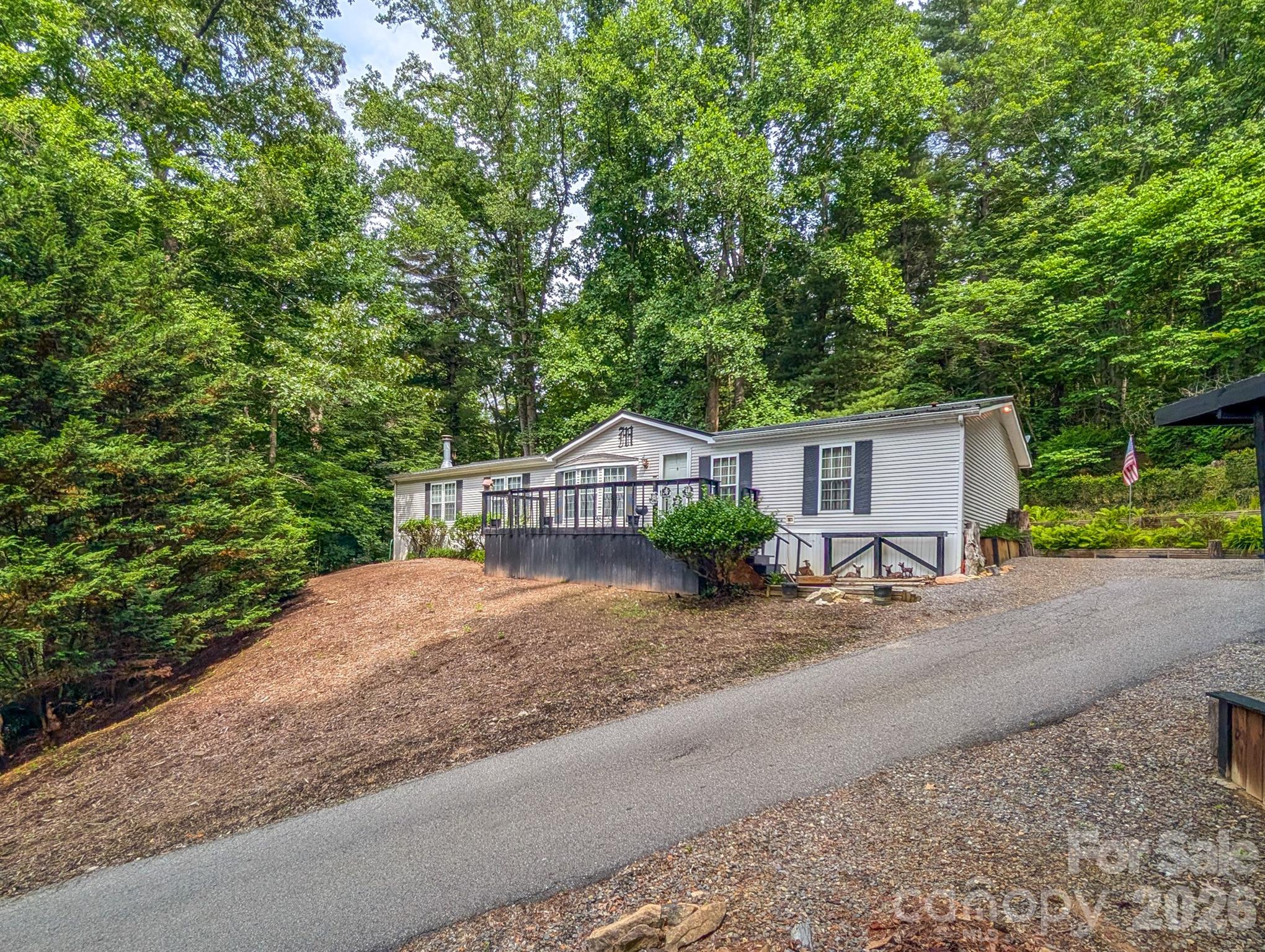 1372 Lickskillet Road — photo