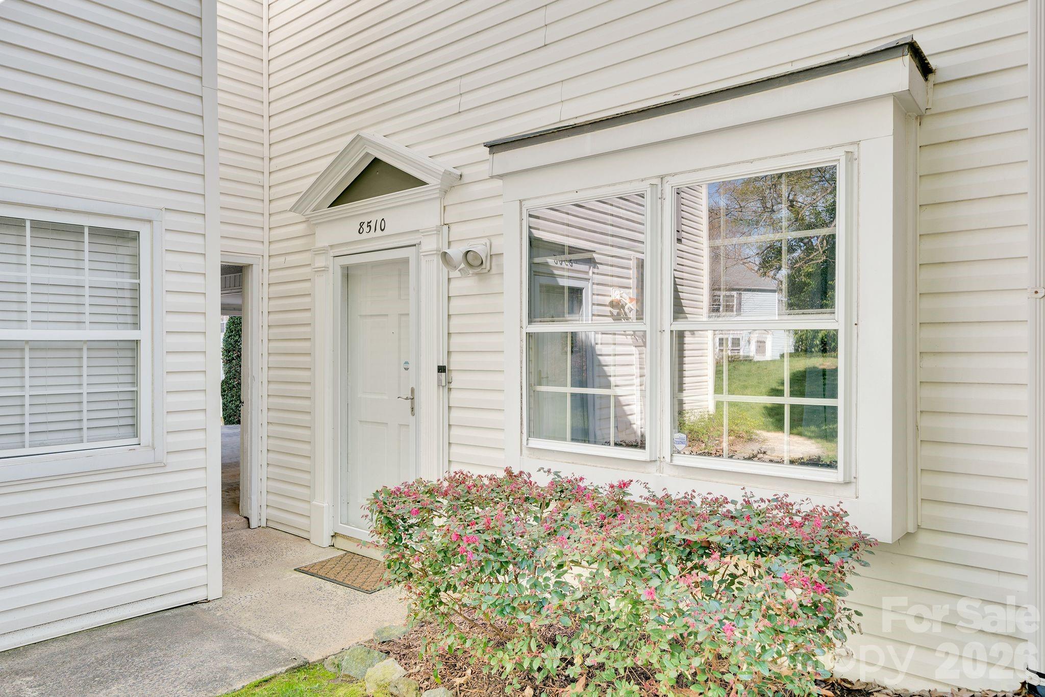 8510 Castle Pine Court — photo