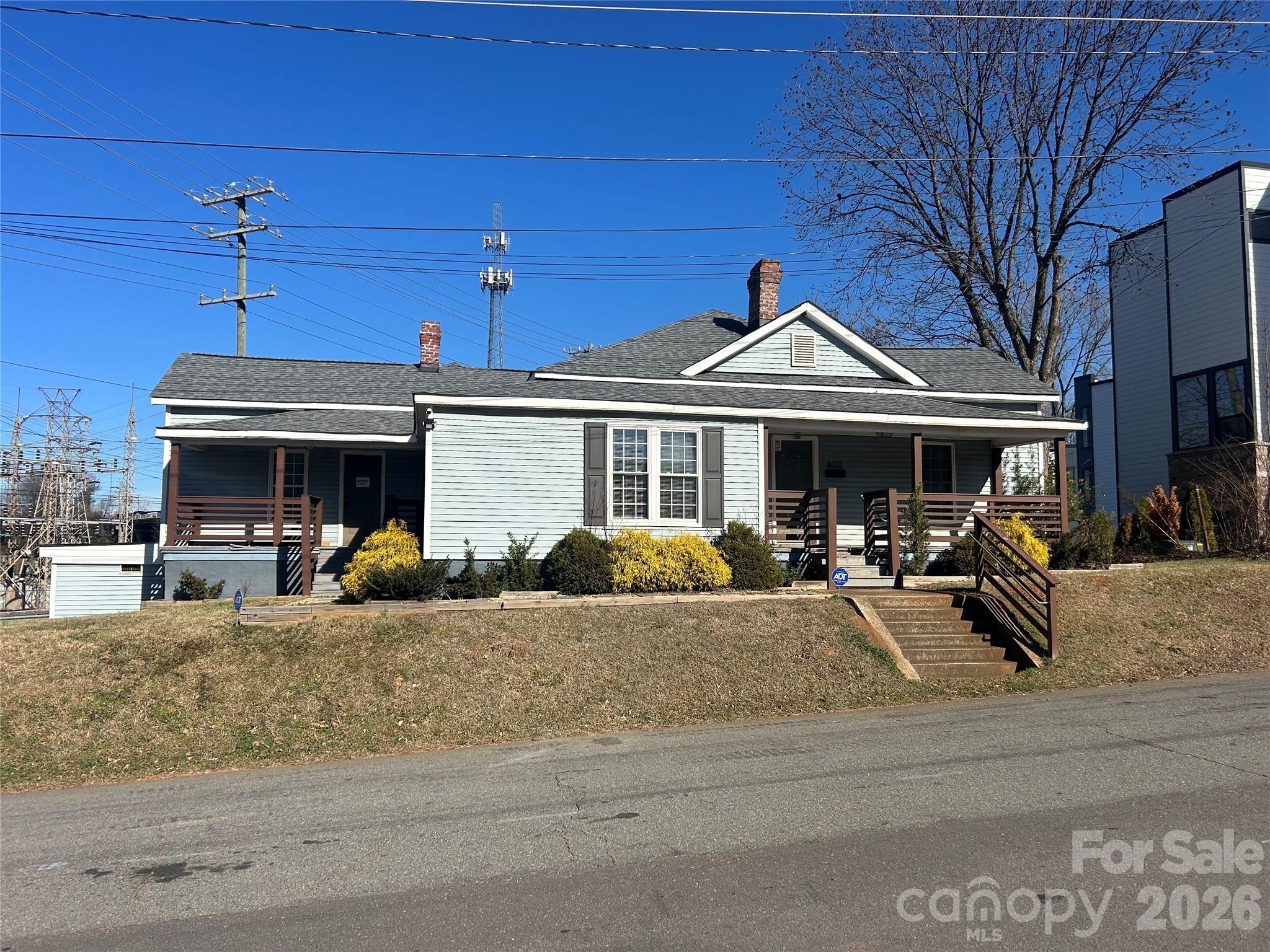 401 Charles Avenue — photo