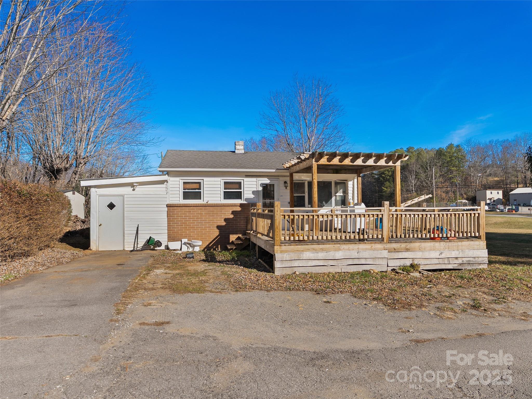 36 Lambert Lane — photo