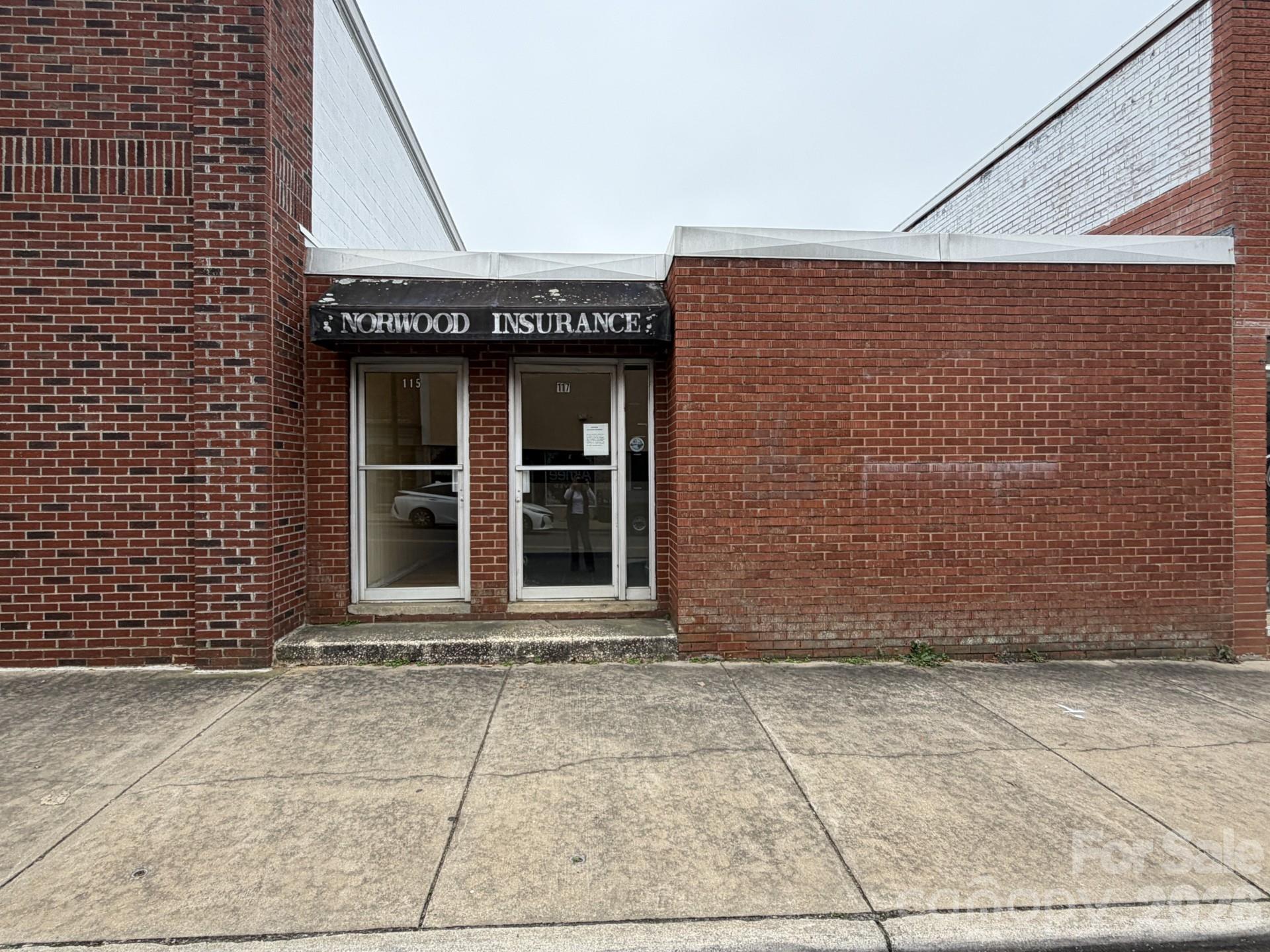 117 N Main Street — photo